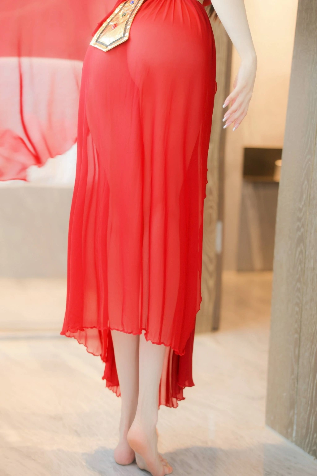 秀人网 清妙 魅惑私拍写真 身着红色舞裙展现迷人风采