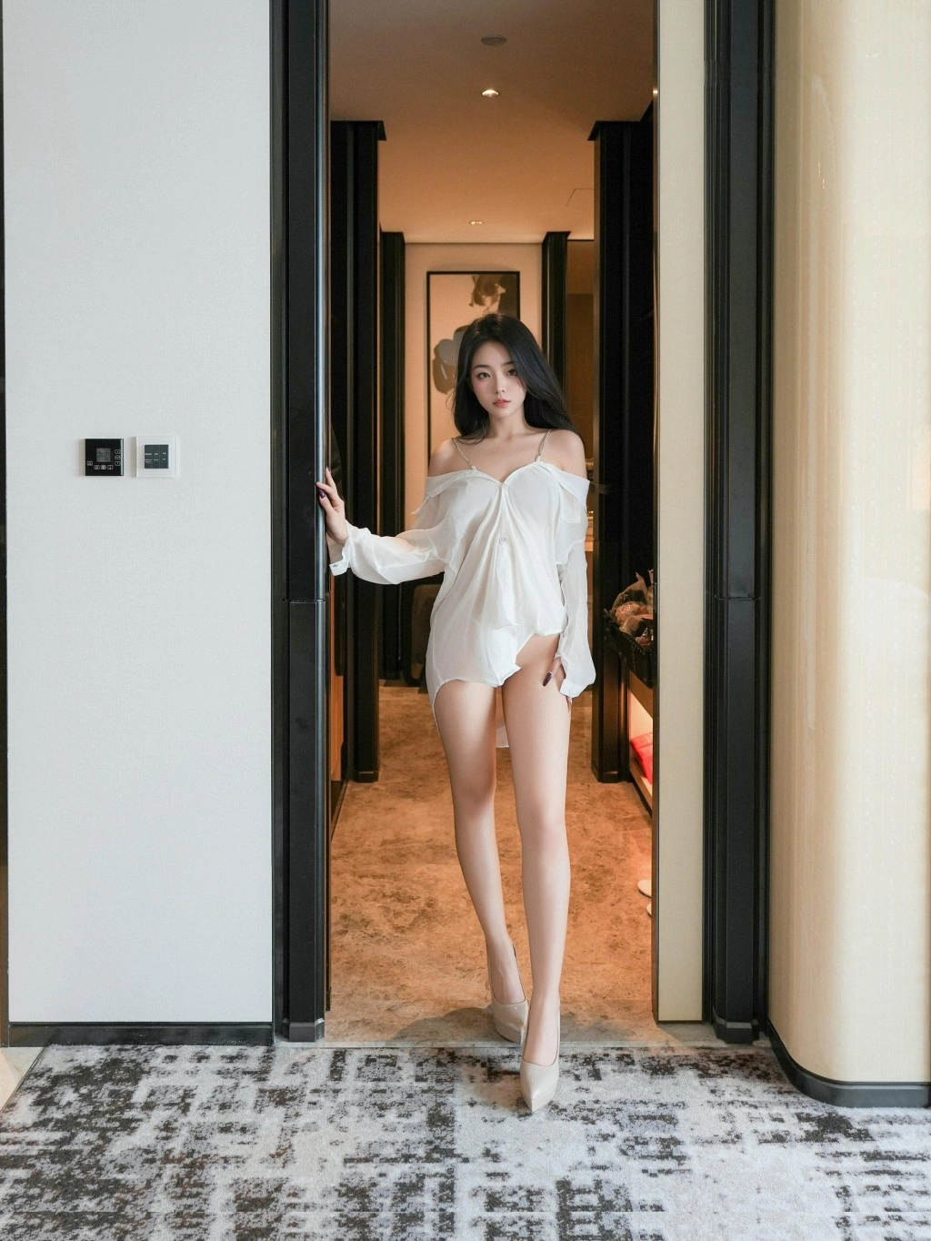 秀人网 白琮瑗 魅惑私拍写真 白衫凸显美臀魅力十足