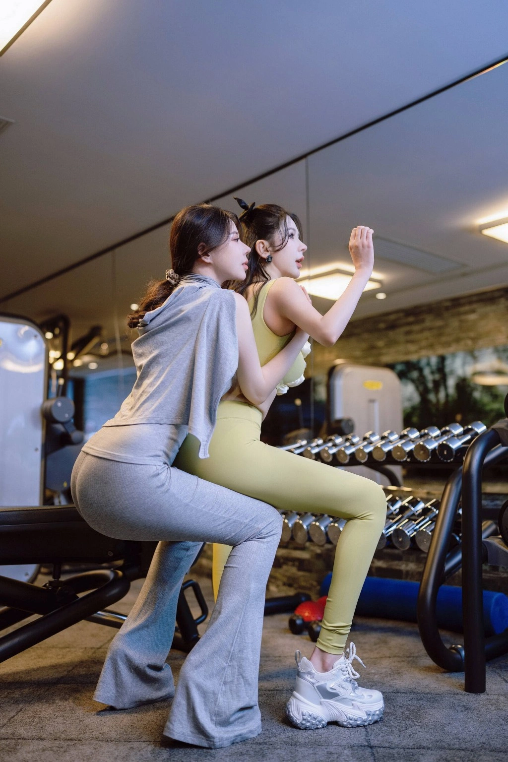 秀人网 李丽莎 & 白茹雪abby 内购私拍写真 丰乳肥臀火辣比拼