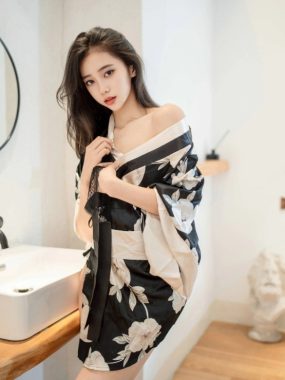 秀人网 时安安 性感私拍带感滴蜡魅惑写真