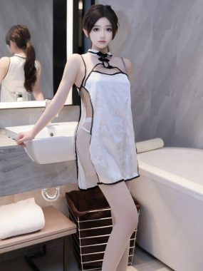 秀人网 奶茶味的包子 白色旗袍魅惑私拍写真