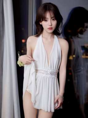 秀人网 汁汁 白色连衣短裙魅惑私拍写真