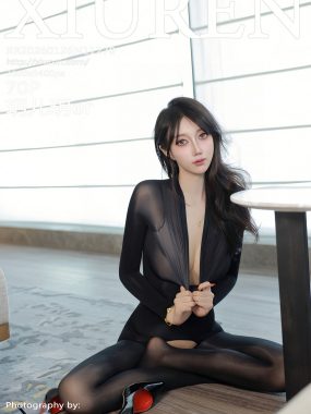 [XiuRen秀人网] No.11278 玥儿玥er 性感黑色连体丝袜 金华心愿旅拍写真 [70张]