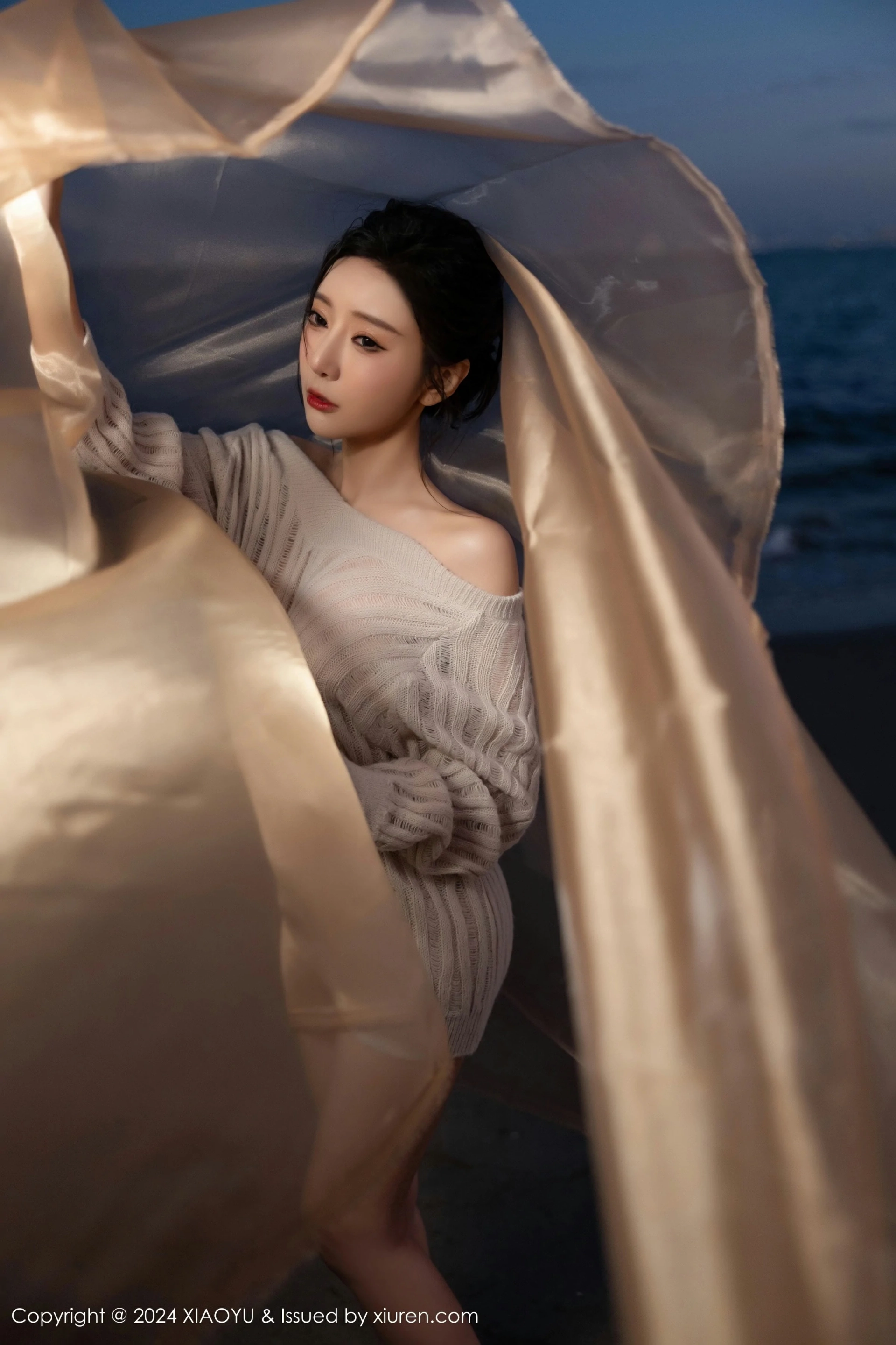 [XIAOYU语画界] VOL.1200 王馨瑶yanni 性感黑色内衣 诱人黑丝 海南旅拍写真 [90张]插图