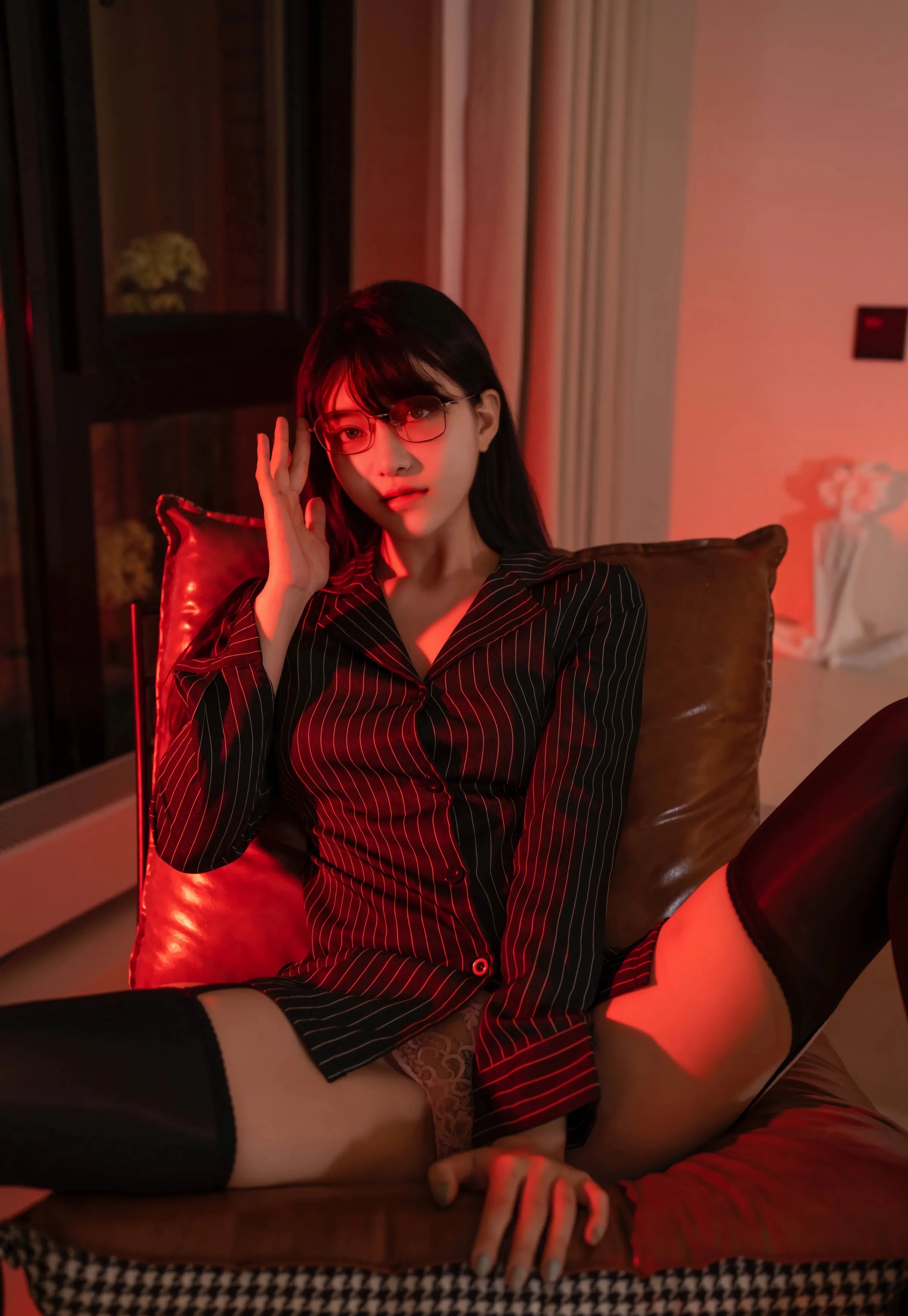 [XINGYAN星颜社] VOL.376 白露lulu 黑色衬衫 魅惑黑丝 性感写真 [71张]插图1