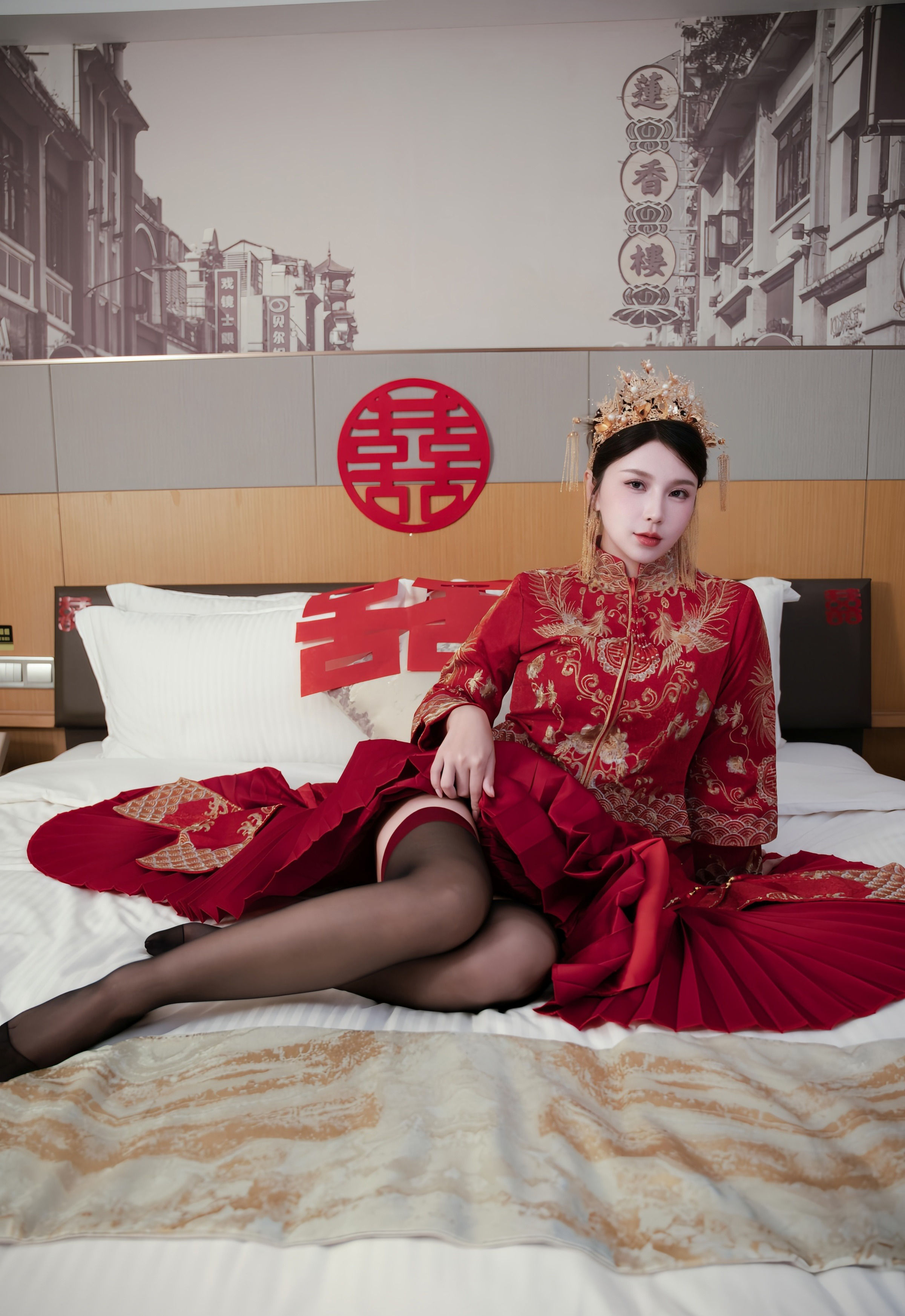 [XiuRen秀人网] No.10865 小蛮妖Yummy 红色新娘服饰 性感写真 [66张]