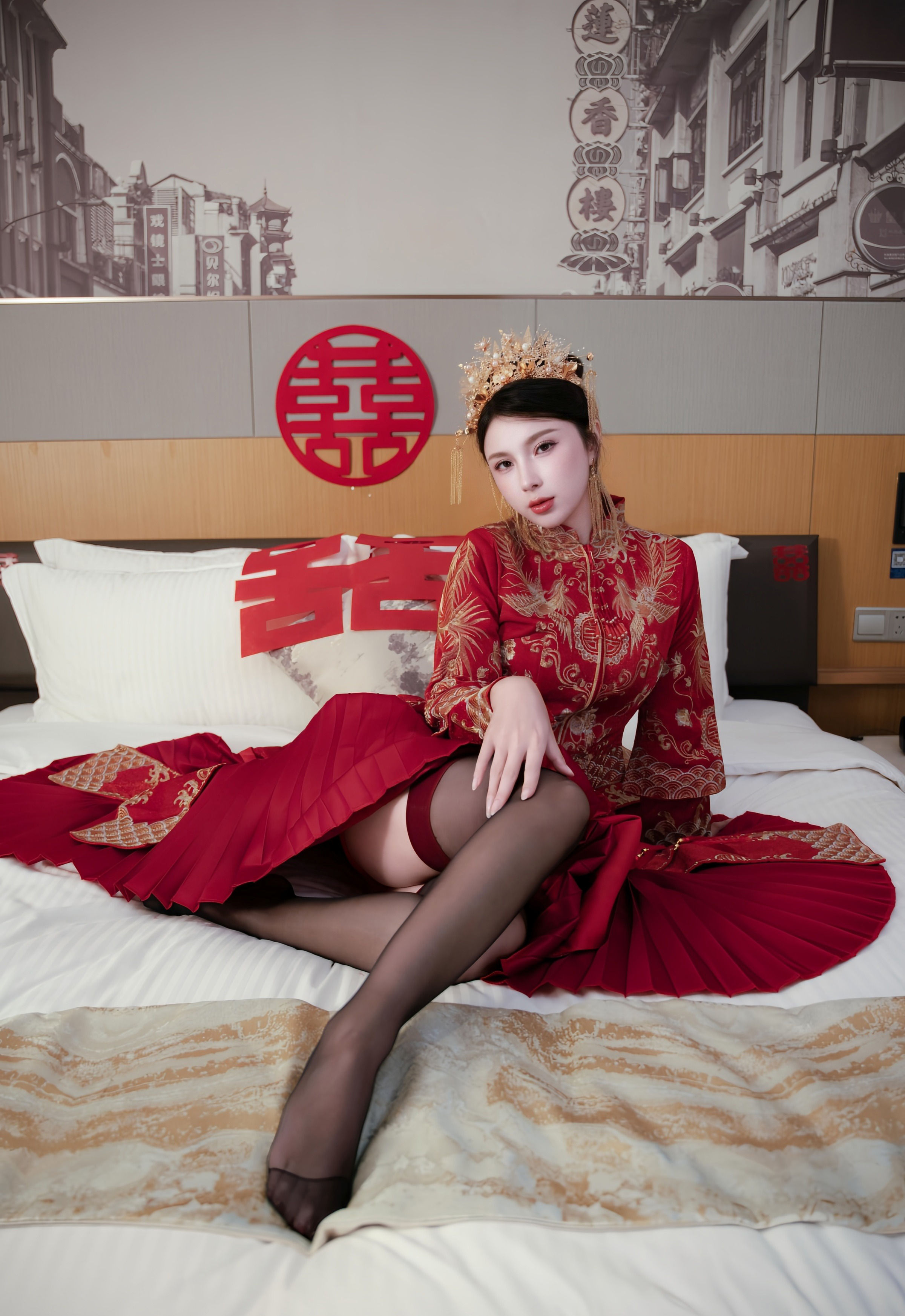 [XiuRen秀人网] No.10865 小蛮妖Yummy 红色新娘服饰 性感写真 [66张]