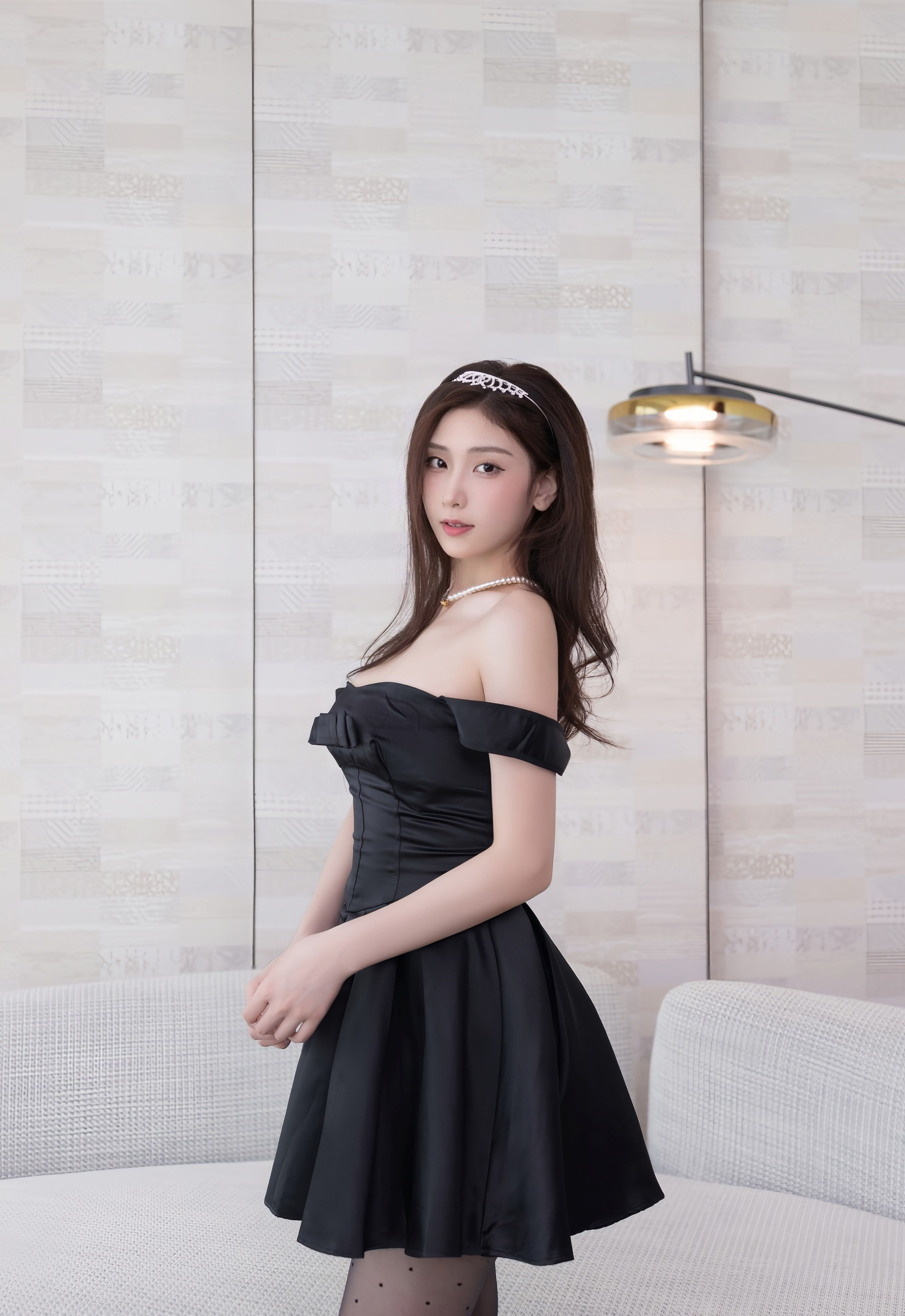 [XiuRen秀人网] No.10878 刘婷婷 黑色连衣短裙 性感写真 [71张]