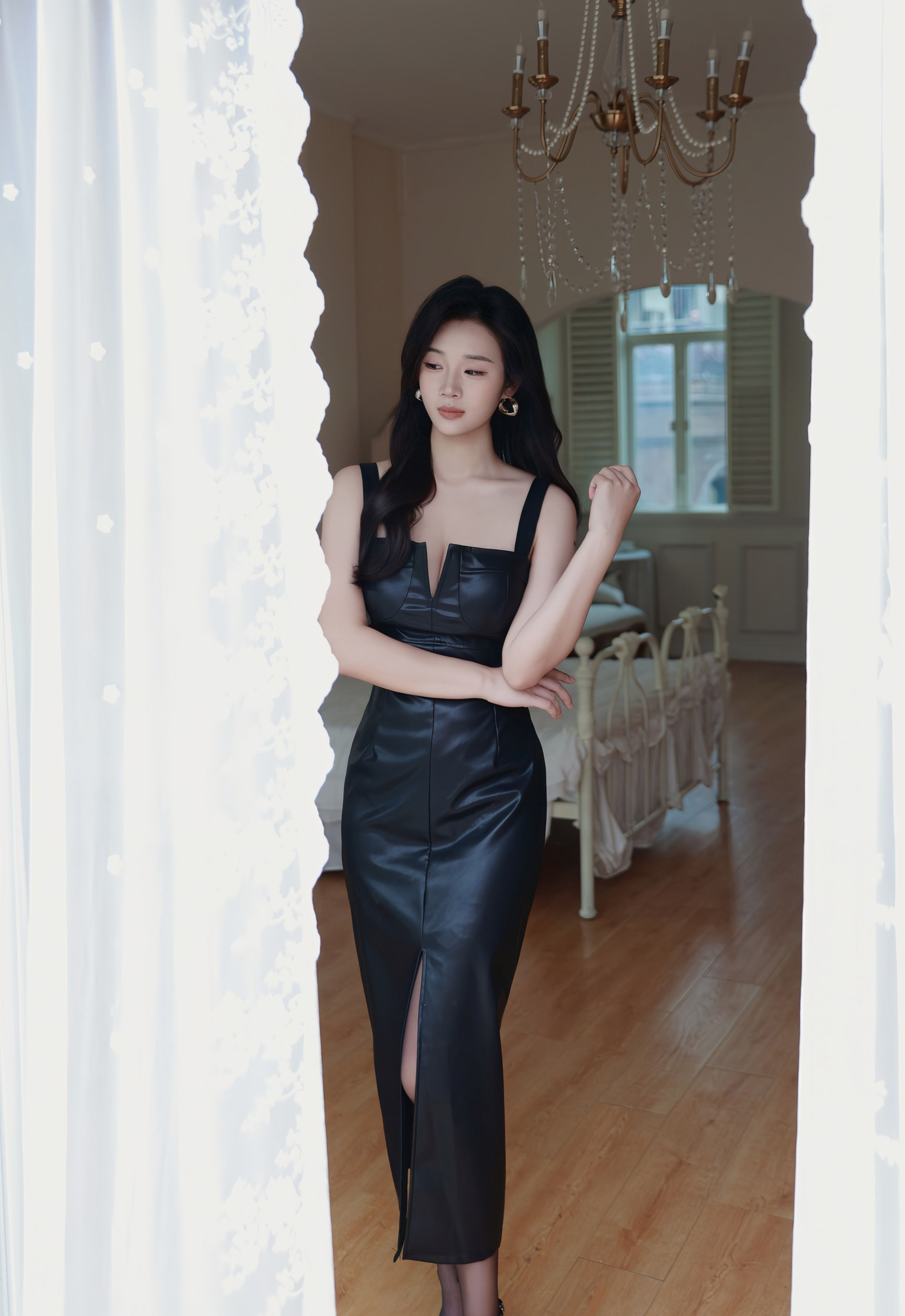 [XiuRen秀人网] No.10885 南乔 黑色皮裙 魅惑黑丝 性感写真 [72张]插图1