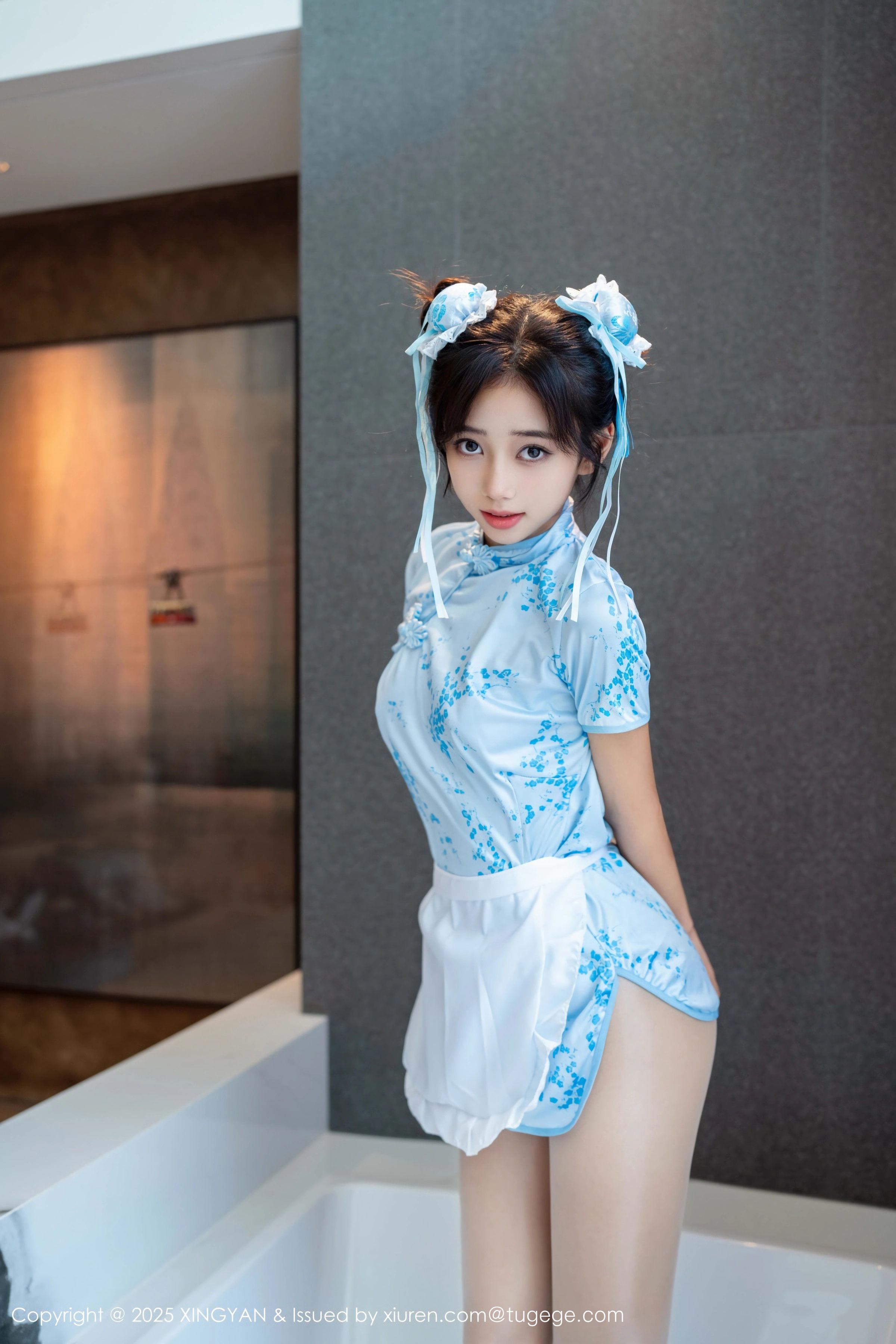 [XINGYAN星颜社] VOL.414 时安安 蓝色旗袍 白色丝袜 性感写真 [71张]插图1