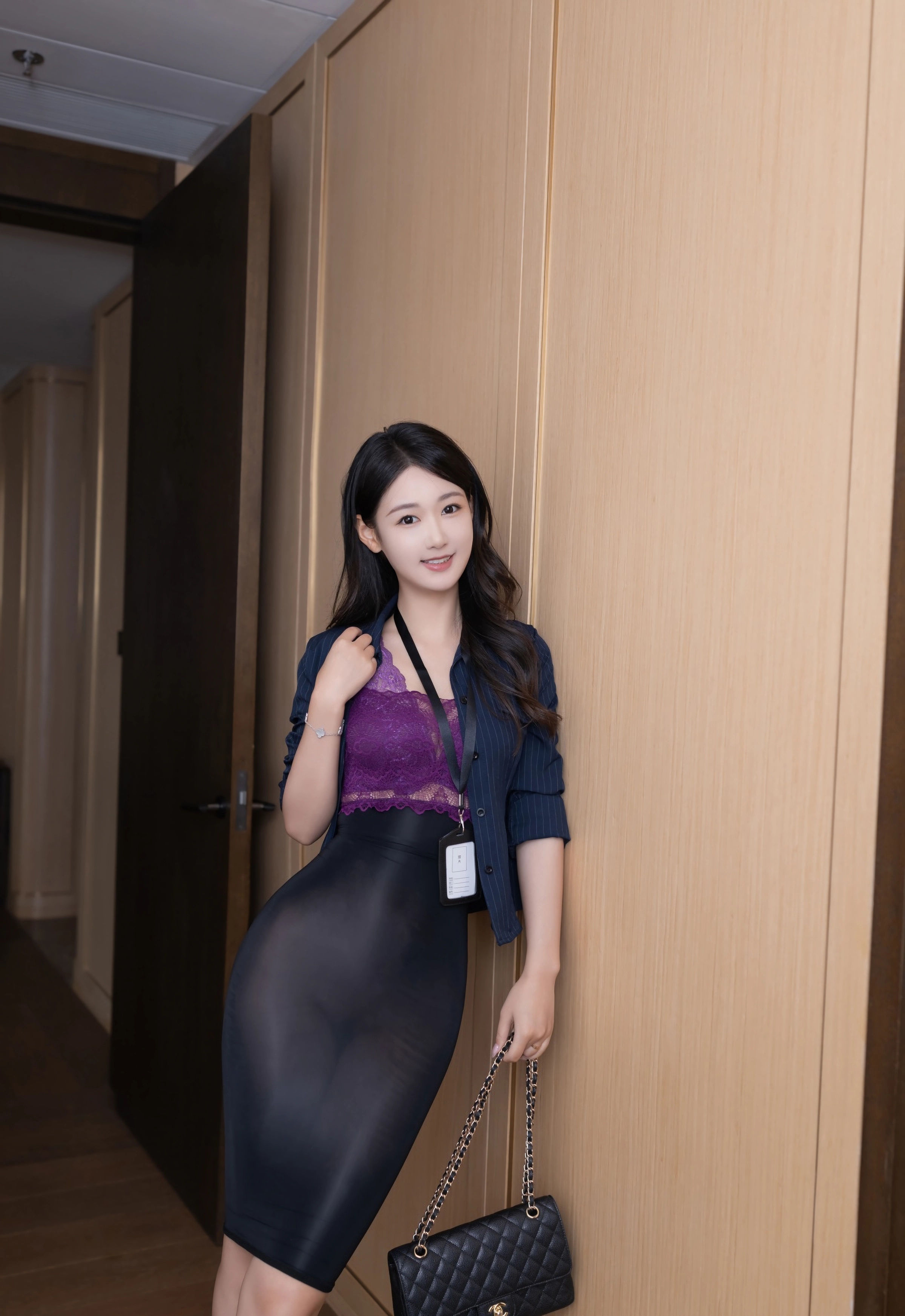 [XiuRen秀人网] No.10916 唐安琪 透视黑丝裙 紫色内衣 性感写真 [77张]插图