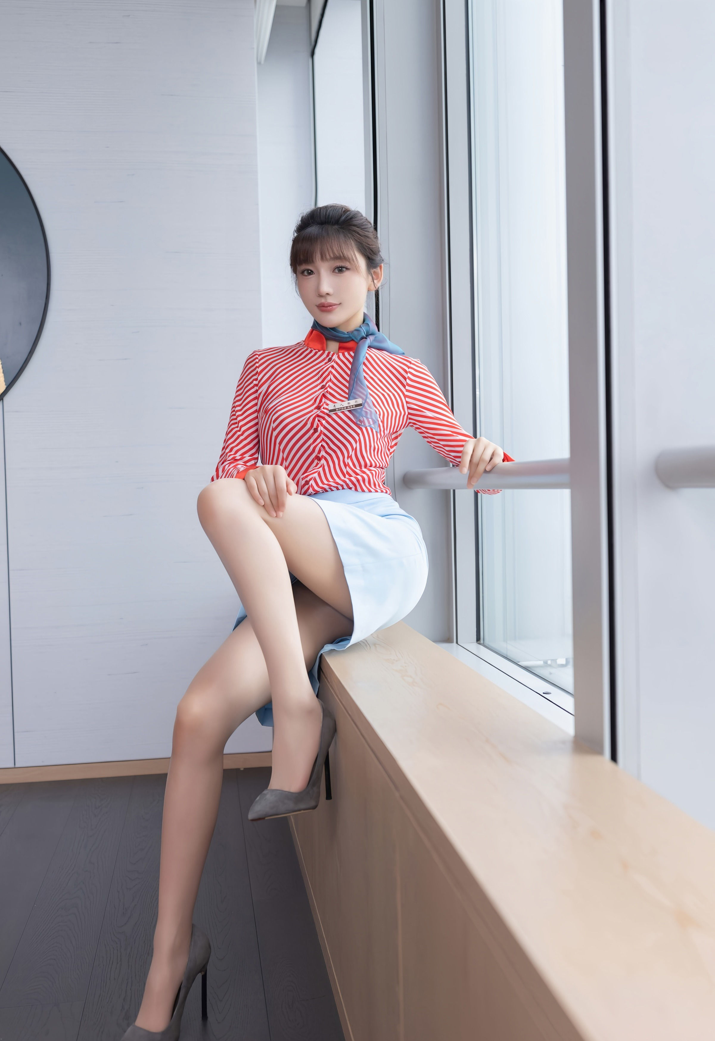 [XiuRen秀人网] No.10932 陆萱萱 紫色蕾丝内衣 性感写真 [80张]插图