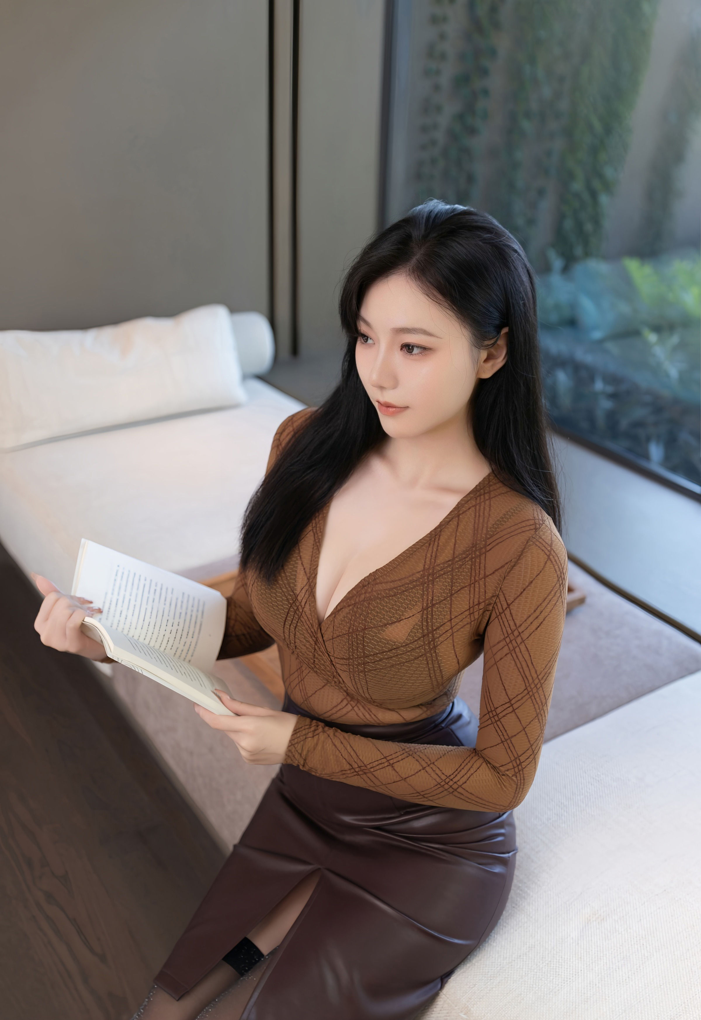 [XiuRen秀人网] No.10947 安然anran 棕色皮裙 魅惑黑丝 性感写真 [78张]插图1