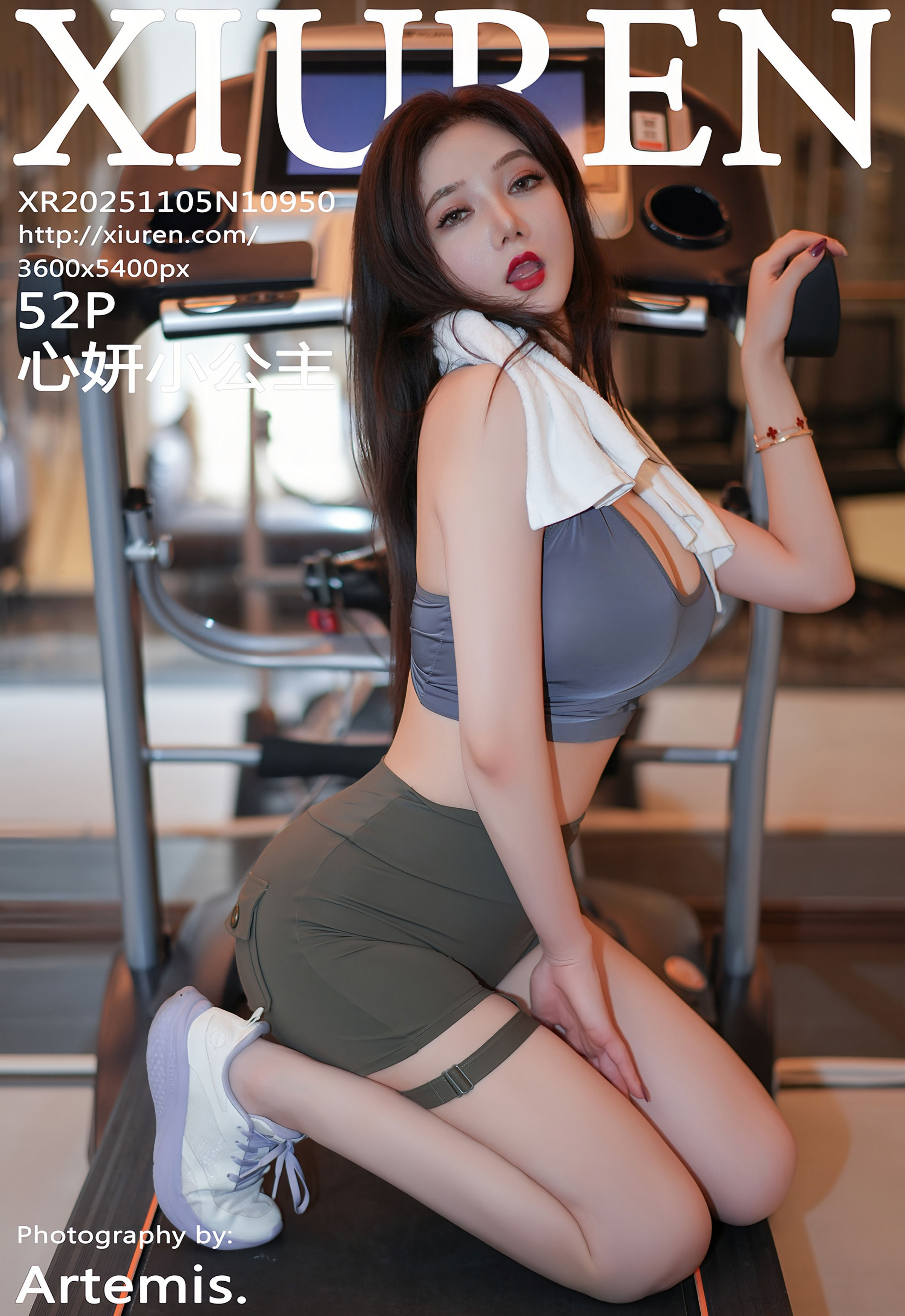 [XiuRen秀人网] No.10950 心妍小公主 性感深色运动服 私房写真 [52张]插图