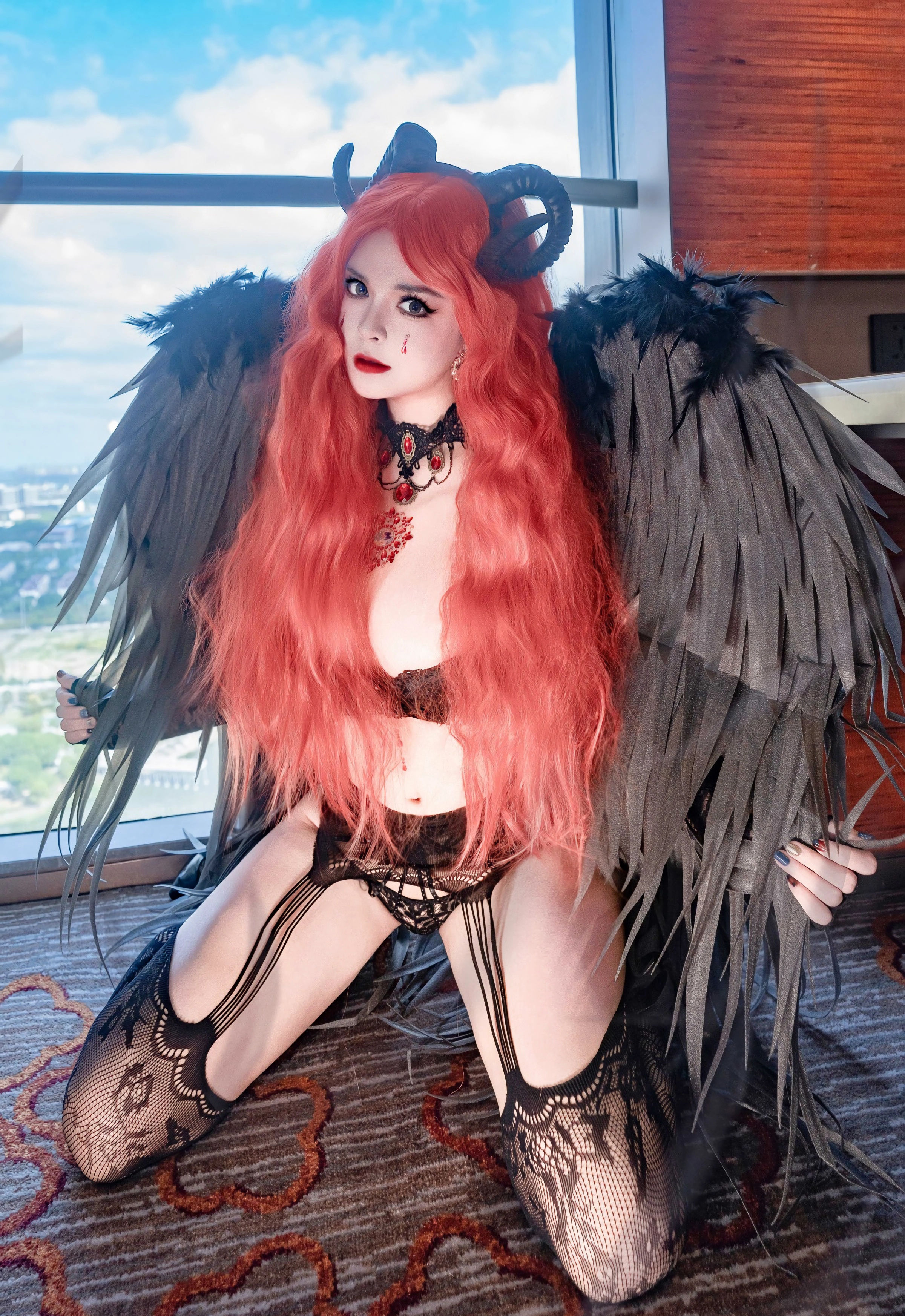 [XiuRen秀人网] No.10994 伊丽莎有点白 哥特系小恶魔 性感写真 [66张]插图