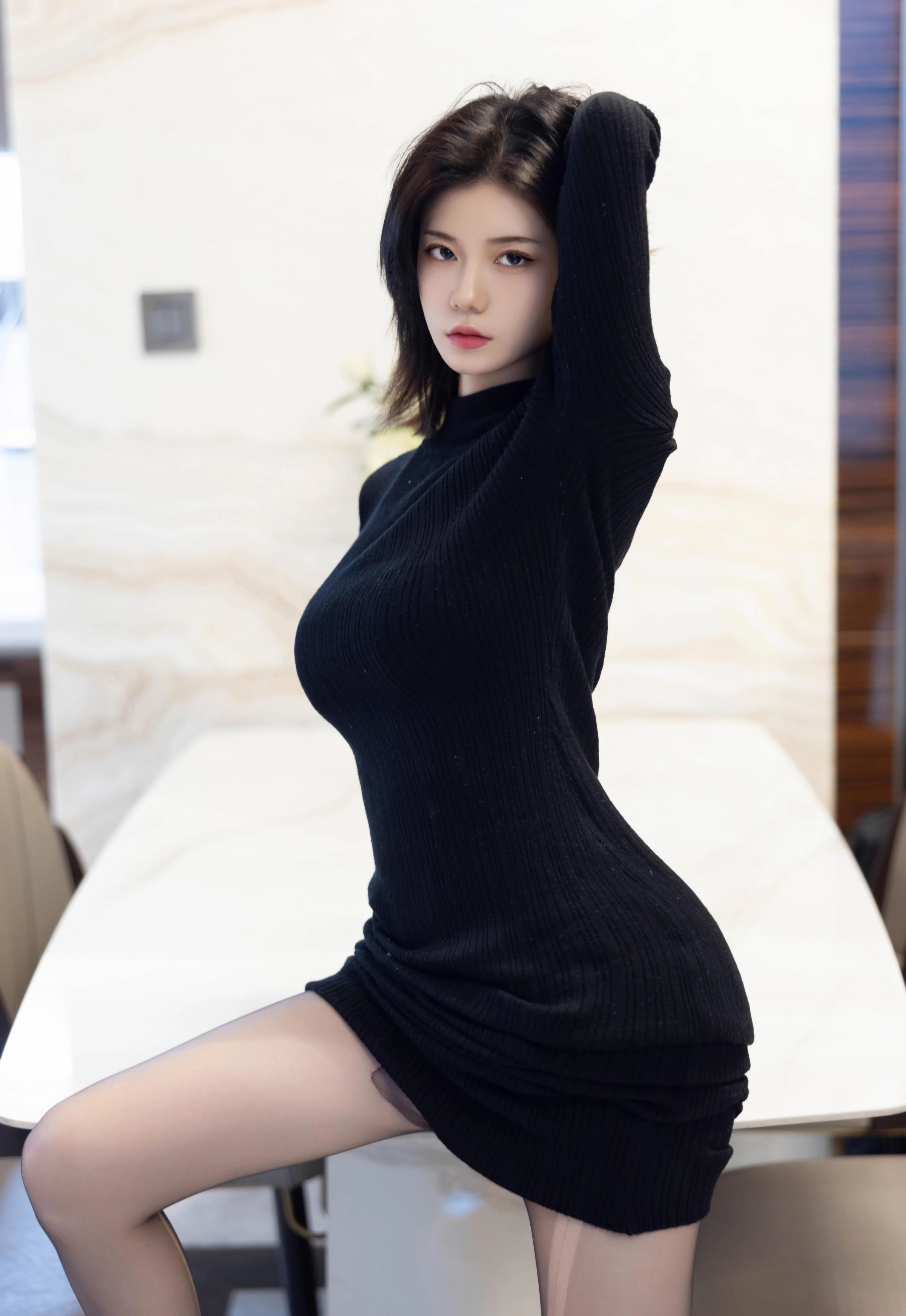 [XiuRen秀人网] No.11036 赵语嫣Baby 新人首套写真 性感黑色连衣裙 [97张]插图1