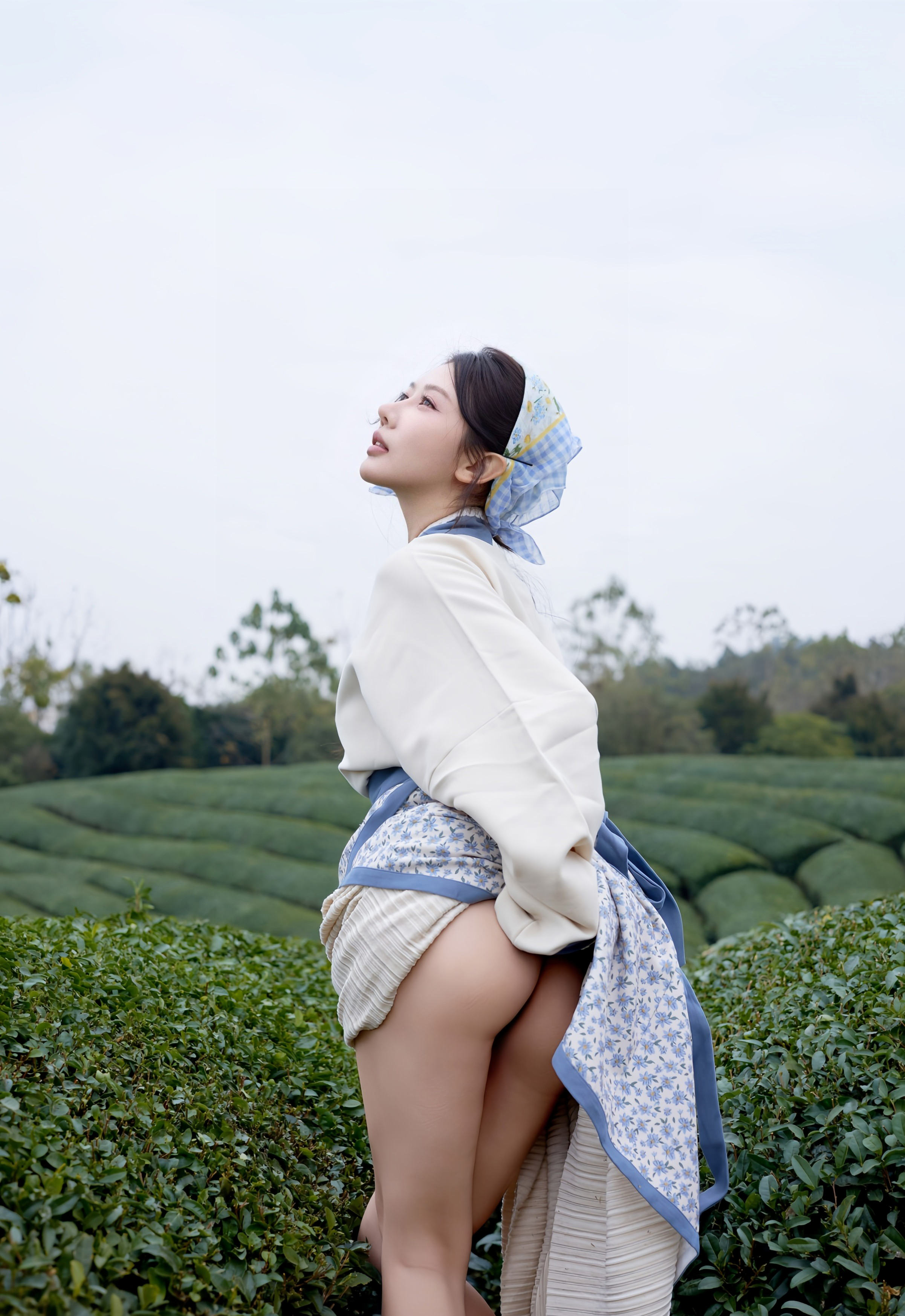 [XiuRen秀人网] No.11098 尹甜甜 采茶姑娘装扮 性感写真 [61张]插图