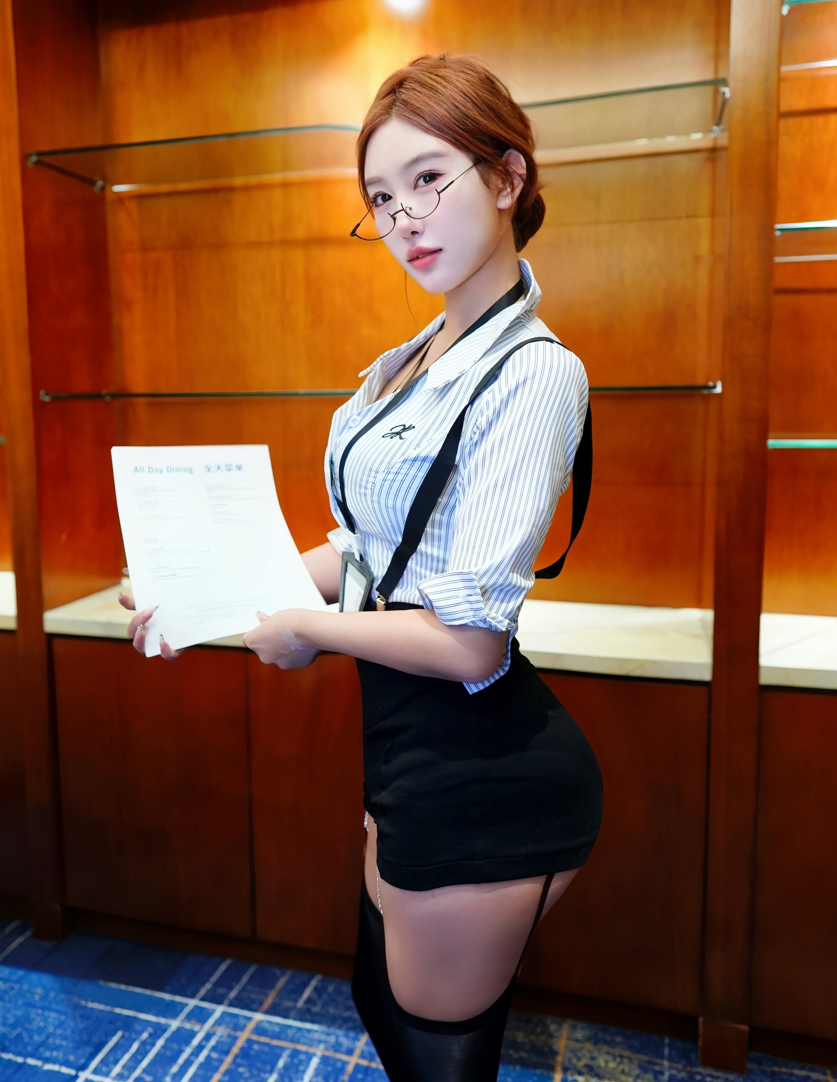 [XiuRen秀人网] No.11104 金允希Yuki OL服饰 魅惑黑丝 性感写真 [76张]插图1