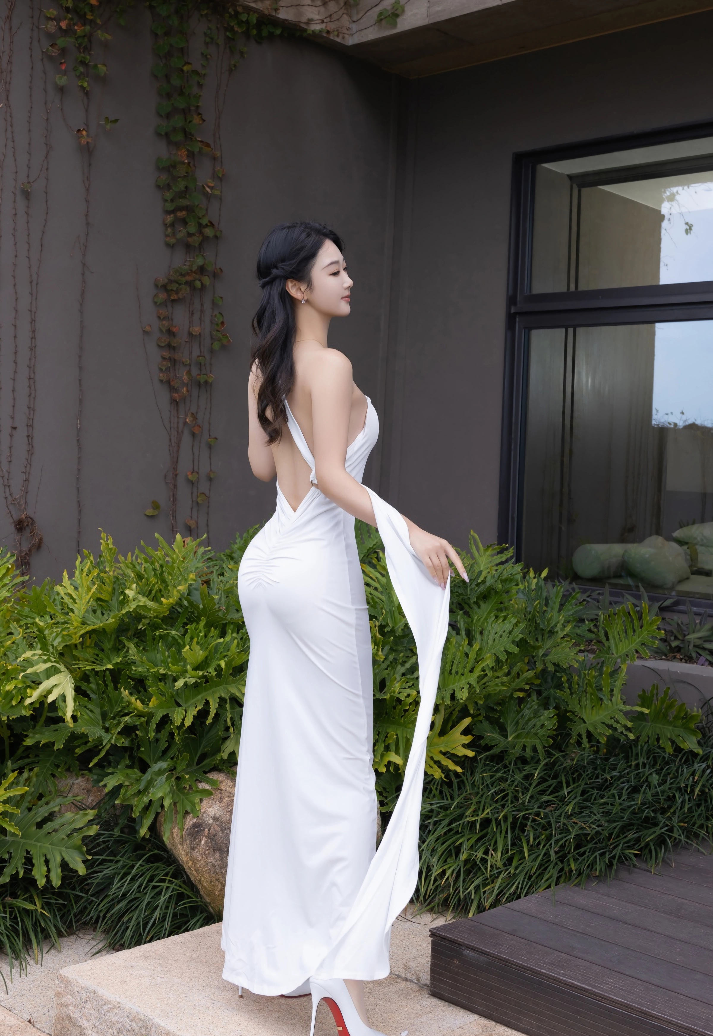 [XiuRen秀人网] No.11109 唐安琪 白色长裙 肉色丝袜 性感写真 [77张]插图