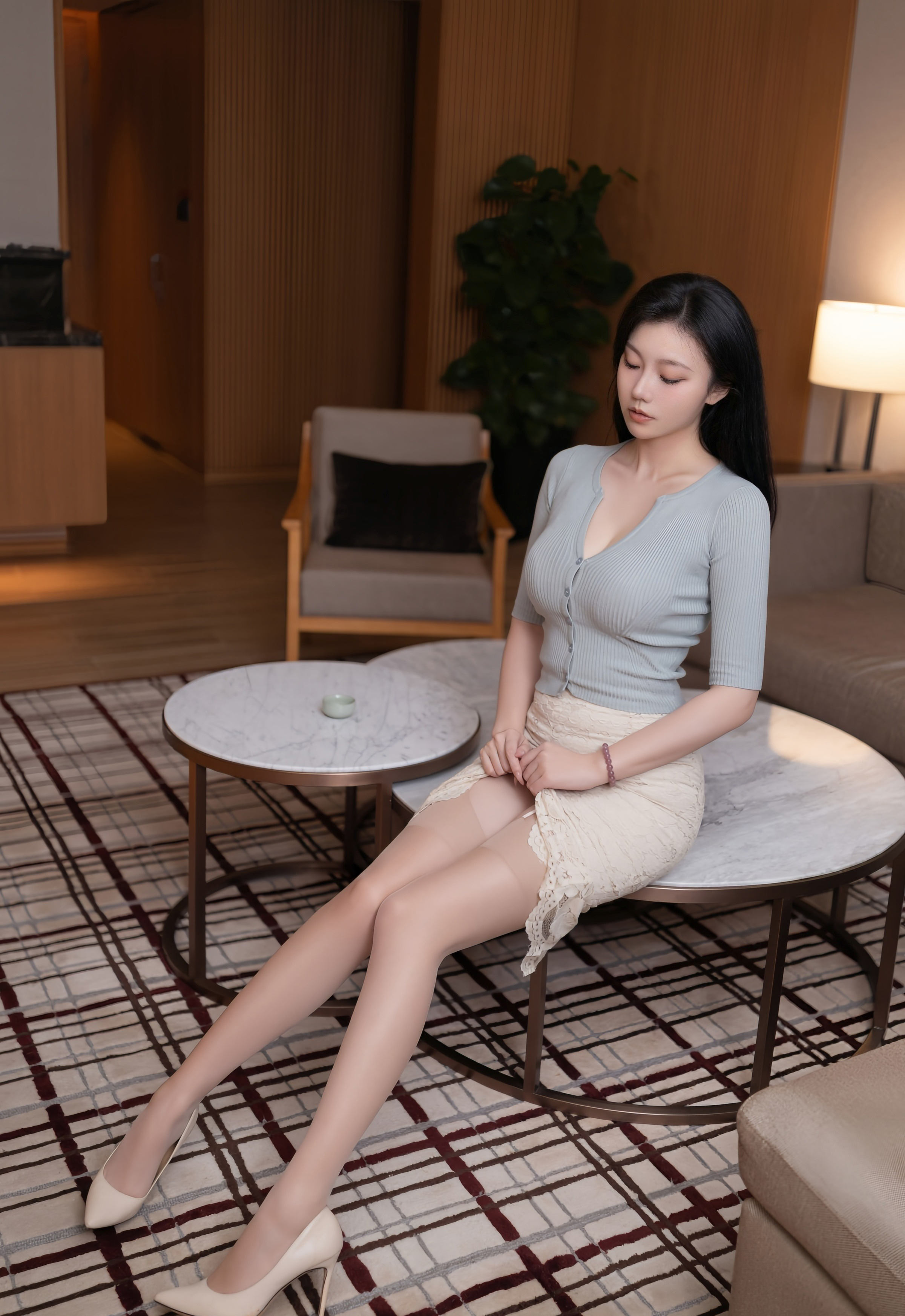 [XiuRen秀人网] No.11116 安然anran 浅色蕾丝裙 性感写真 [80张]插图1