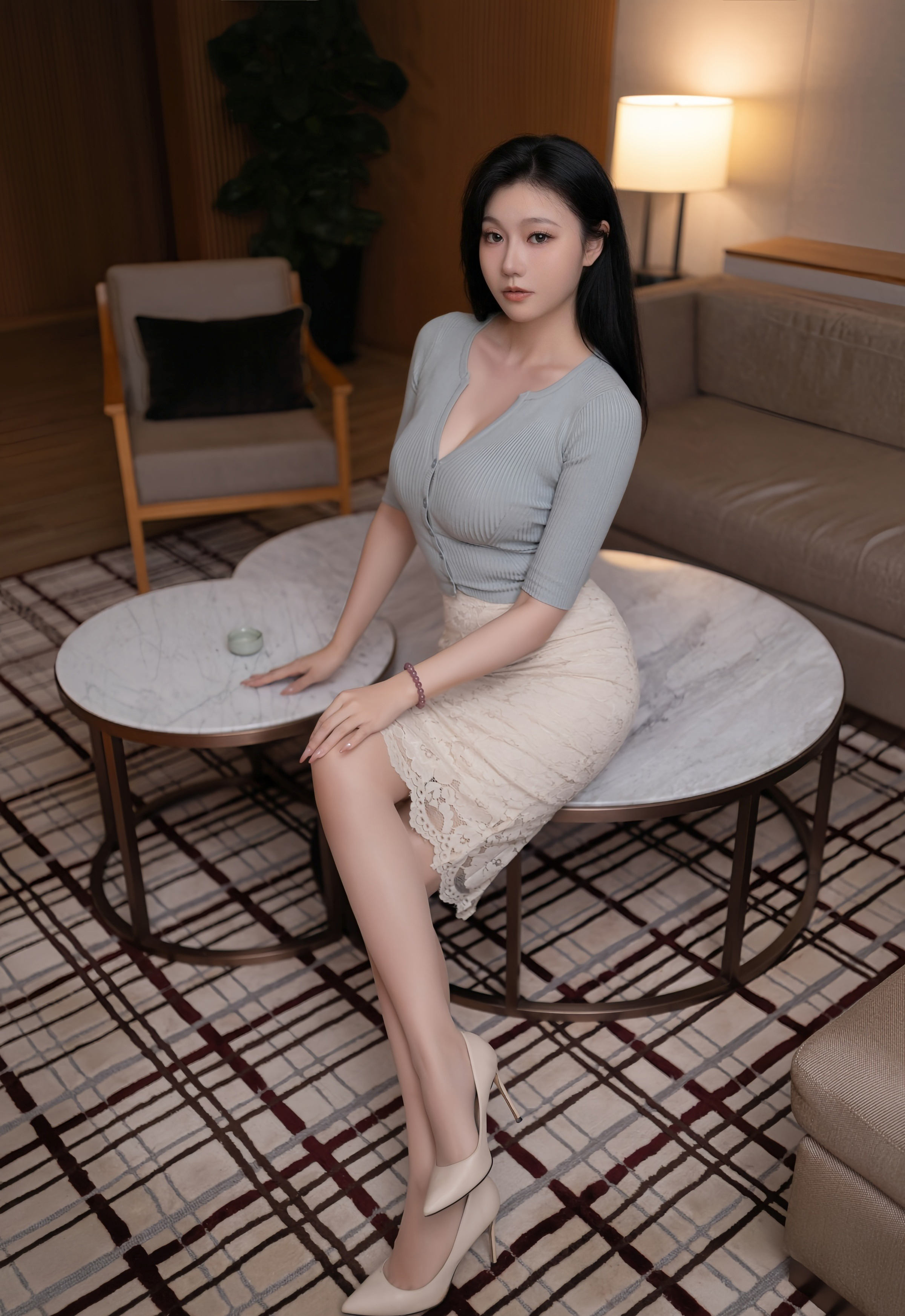 [XiuRen秀人网] No.11116 安然anran 浅色蕾丝裙 性感写真 [80张]插图1