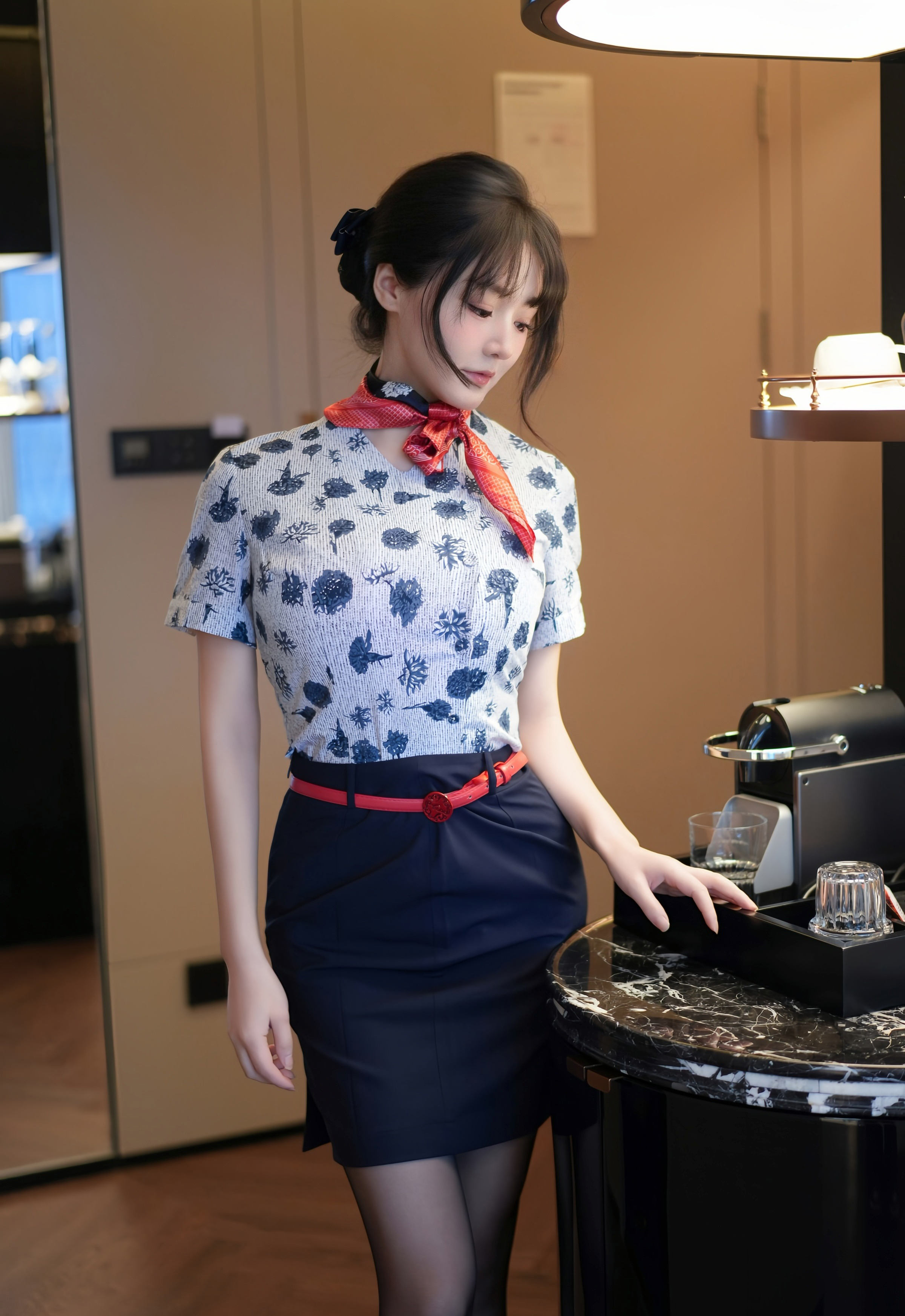 [XiuRen秀人网] No.11115 沈南汐RuRu 空姐制服诱惑 性感写真 [80张]插图1