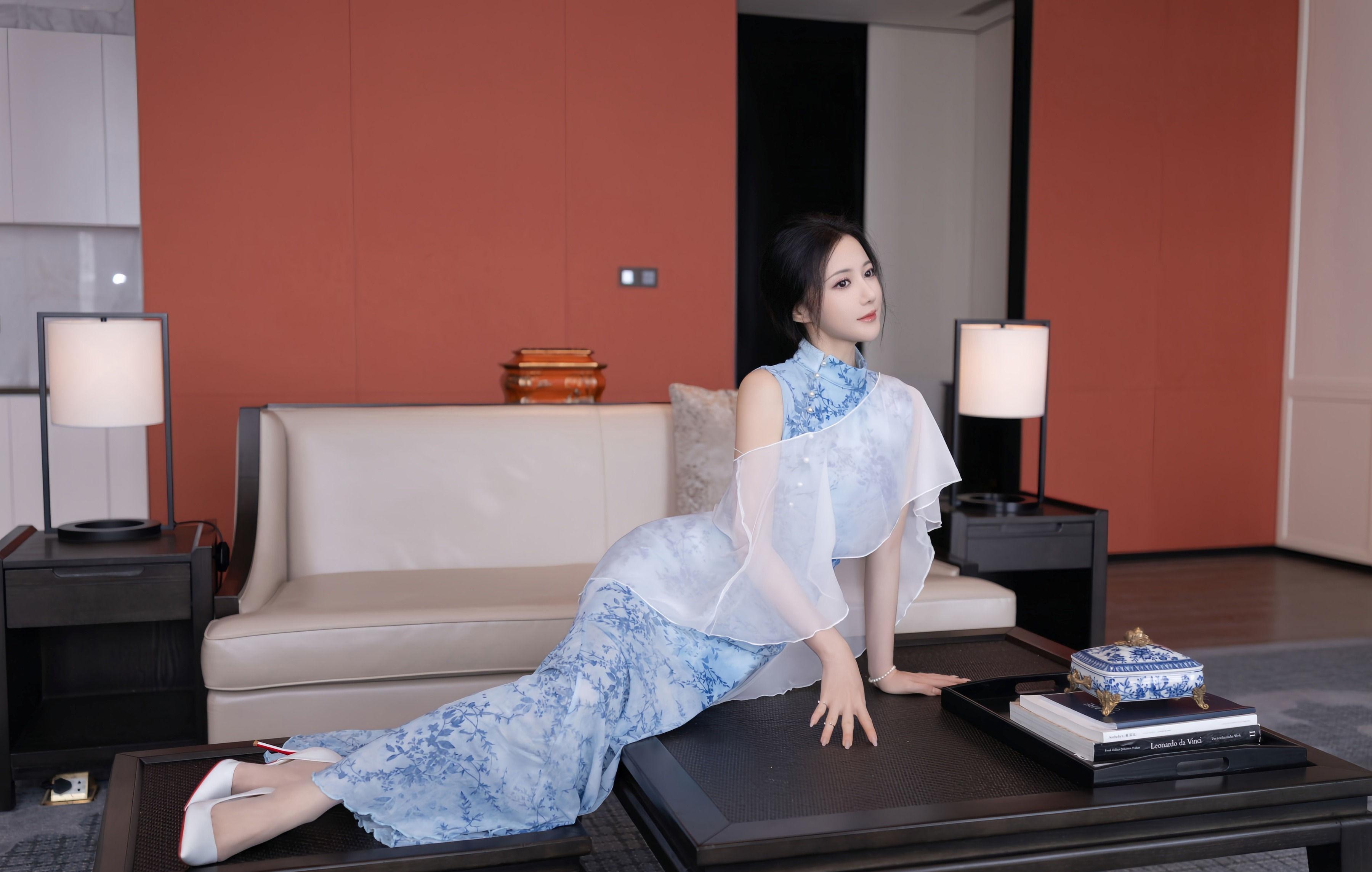 [XiuRen秀人网] No.11133 鱼子酱Fish 诱人肉色丝袜 性感写真 [81张]插图1