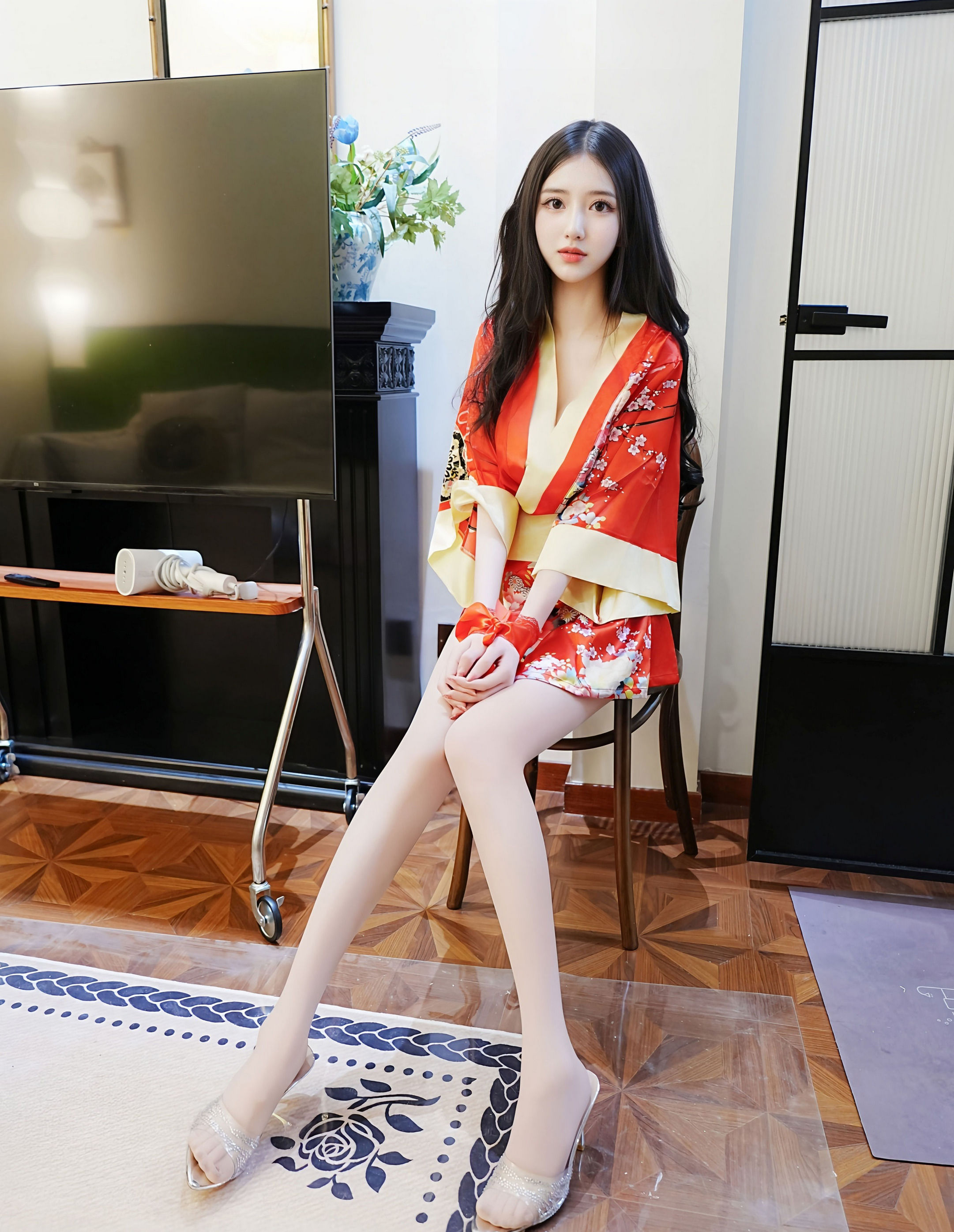 [XiuRen秀人网] No.11155 白小蝶 红色连衣短裙 白色丝袜 性感写真 [59张]插图