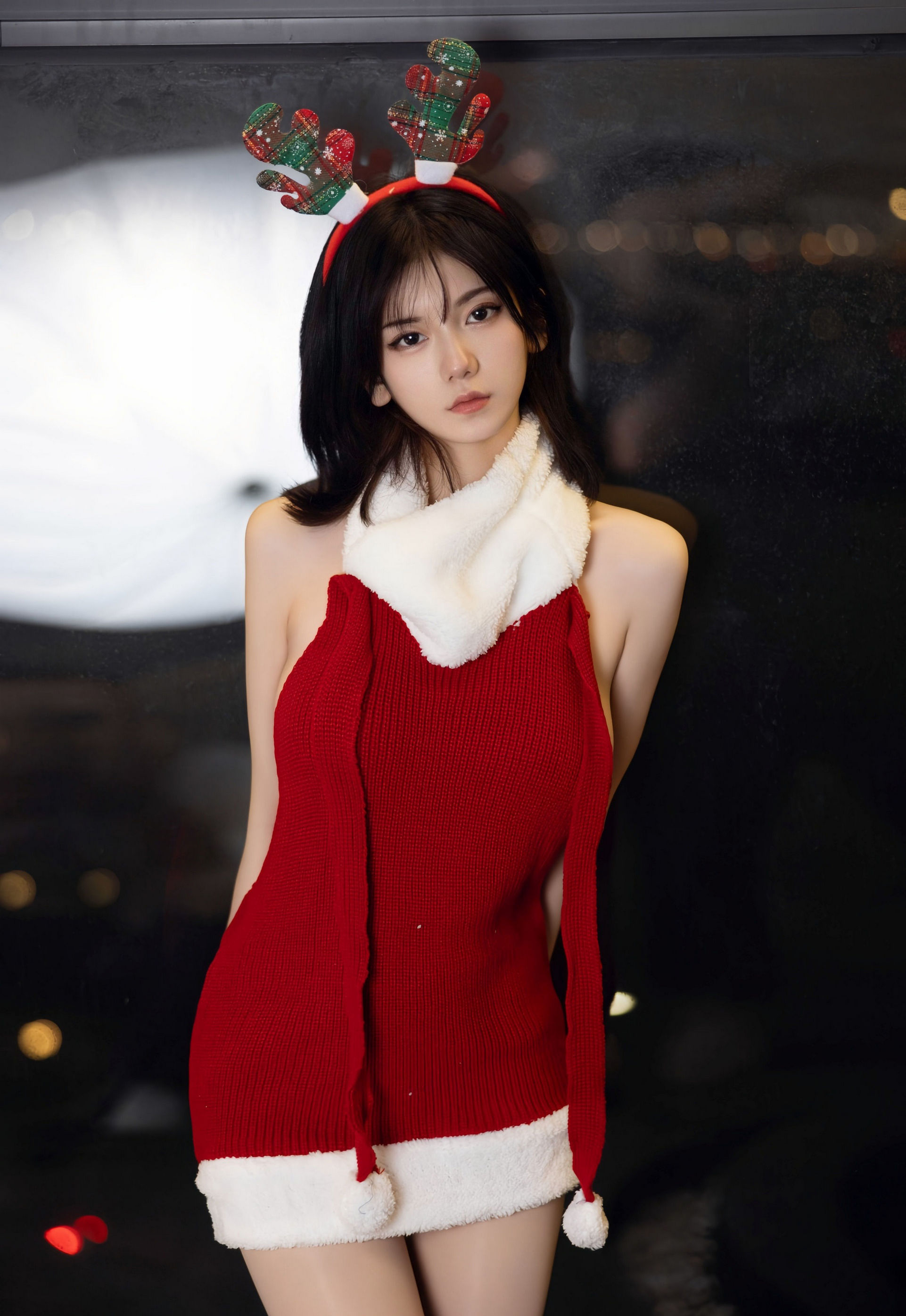 [XiuRen秀人网] No.11158 凌七七 红色毛衣 原色丝袜 性感写真 [86张]插图1