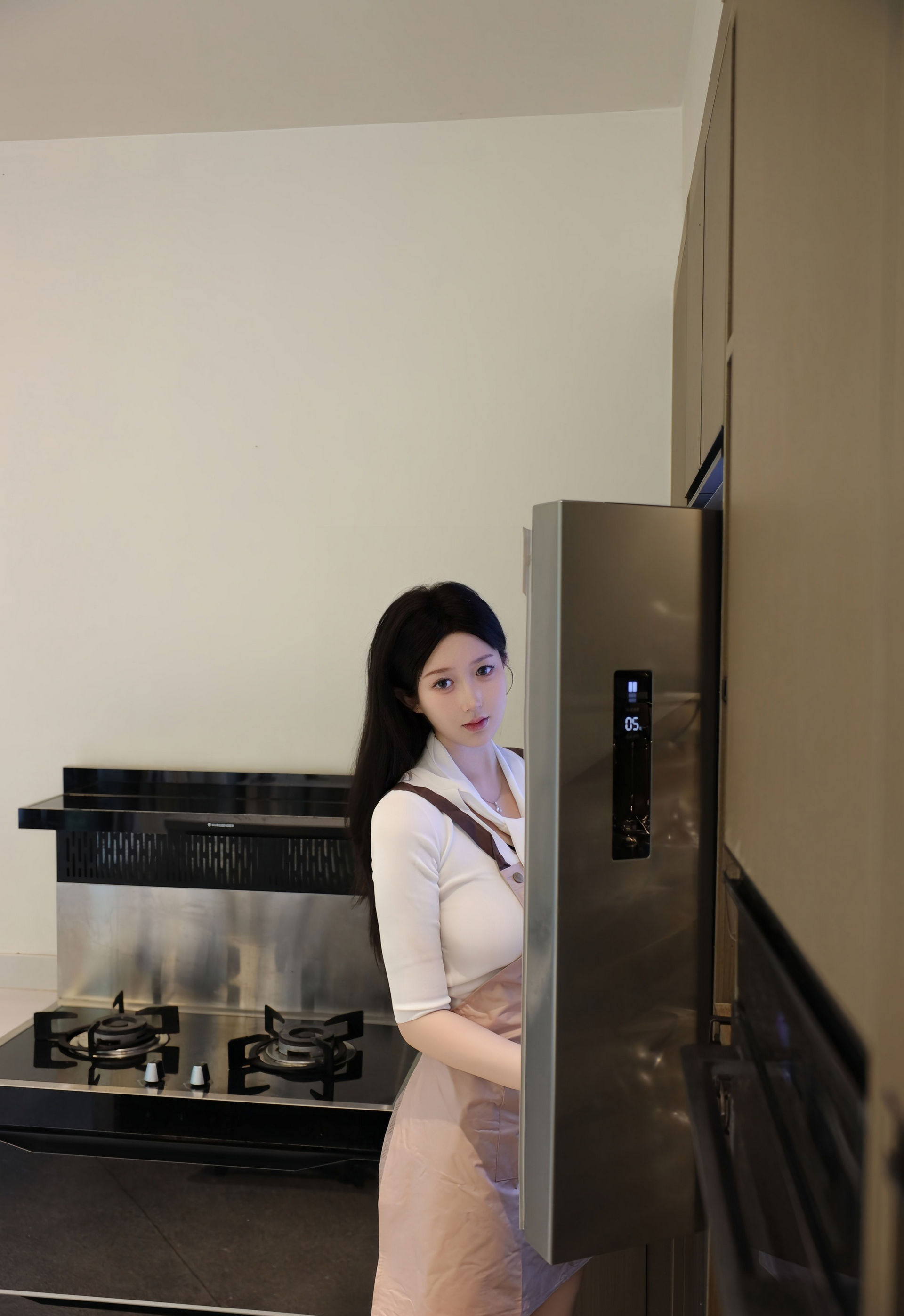 [XiuRen秀人网] No.11207 奶思兔 新人首套写真 性感紫色包臀裙 [80张]插图