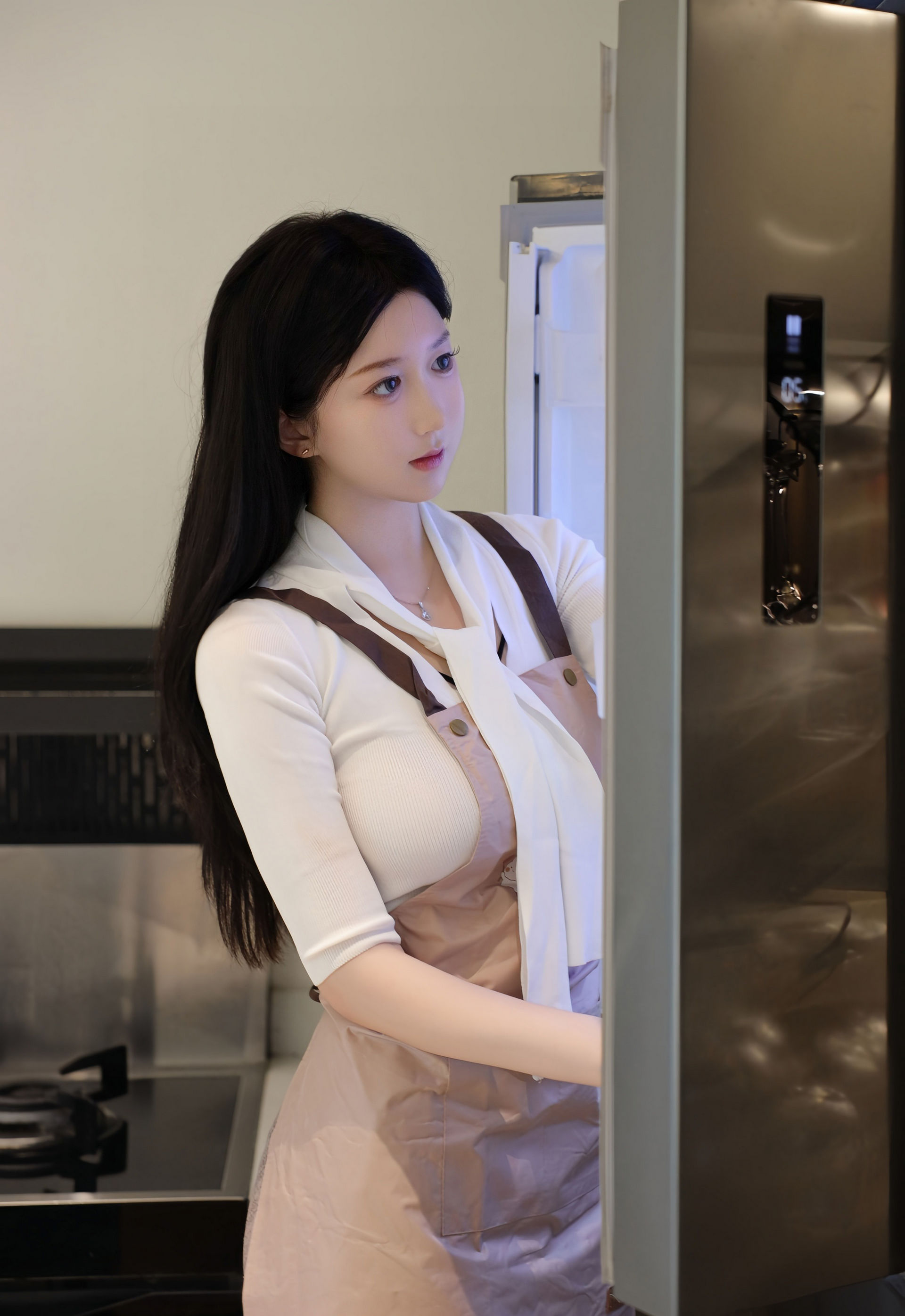 [XiuRen秀人网] No.11207 奶思兔 新人首套写真 性感紫色包臀裙 [80张]插图1