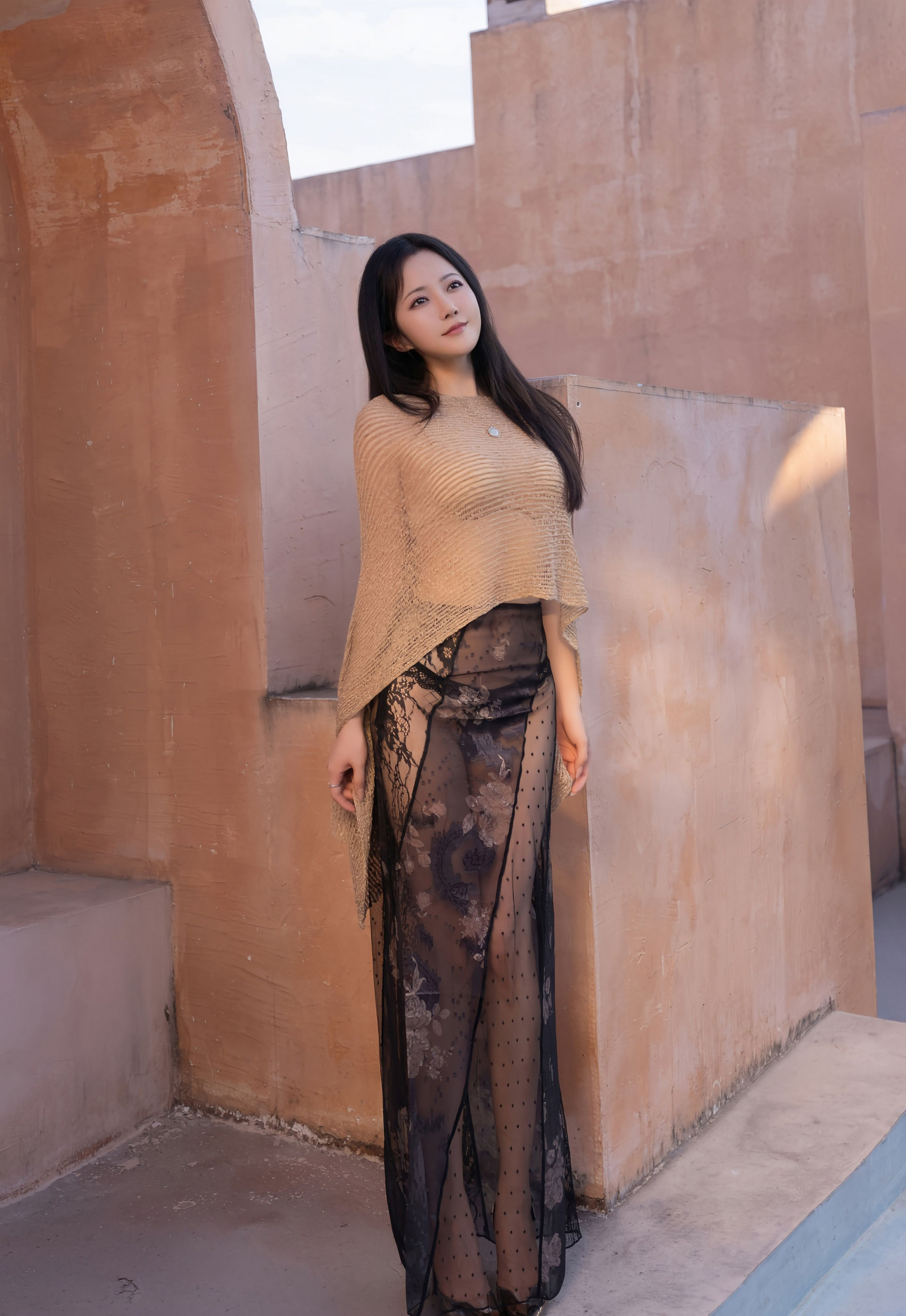 [XiuRen秀人网] No.11217 鱼子酱Fish 黑色蕾丝裙 性感黑色内衣 珠海旅拍写真 [81张]插图