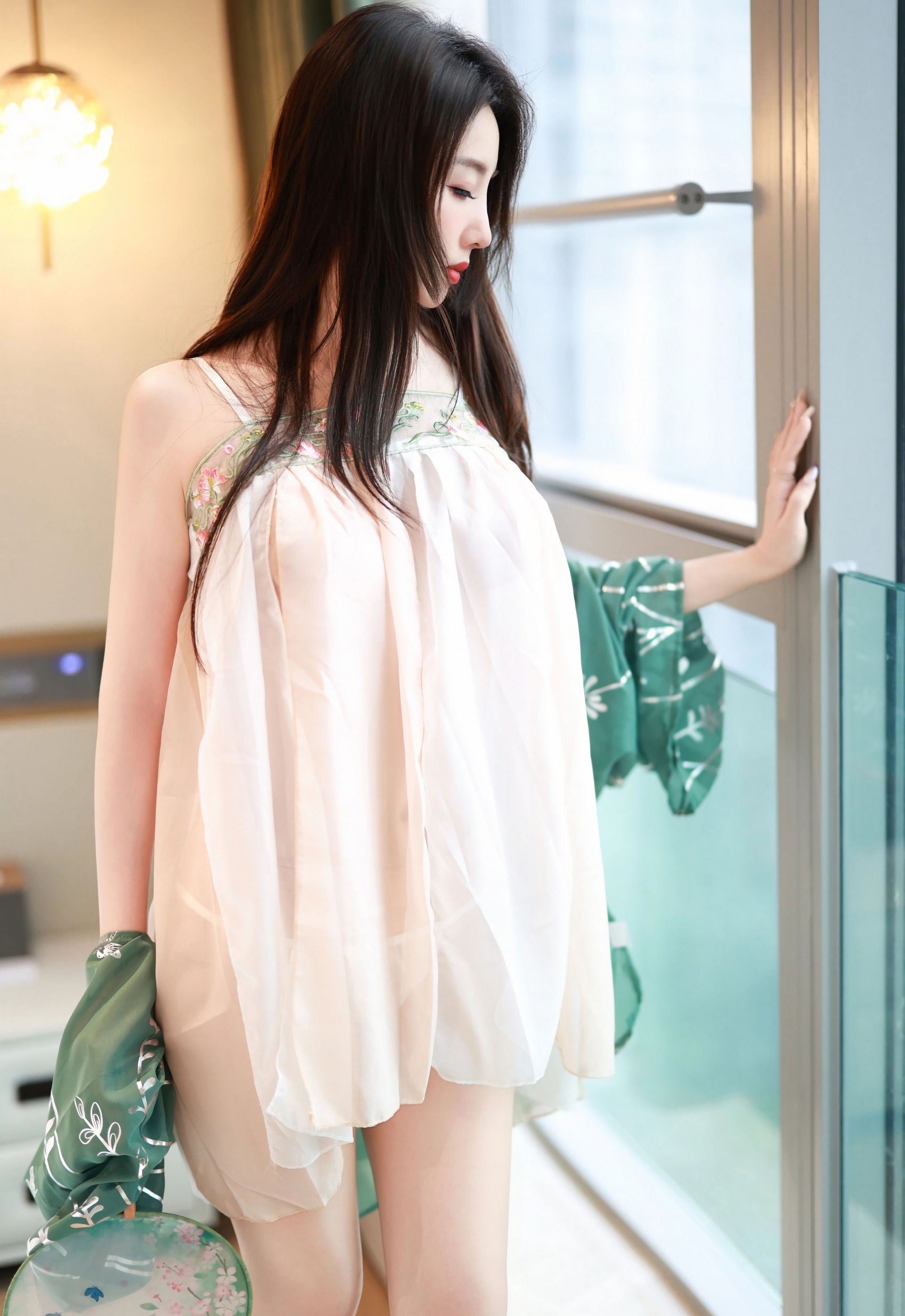 [YOUMI尤蜜荟] VOL.1200 Twins-夭夭 古风服饰 肉色丝袜 性感写真 [78张]插图