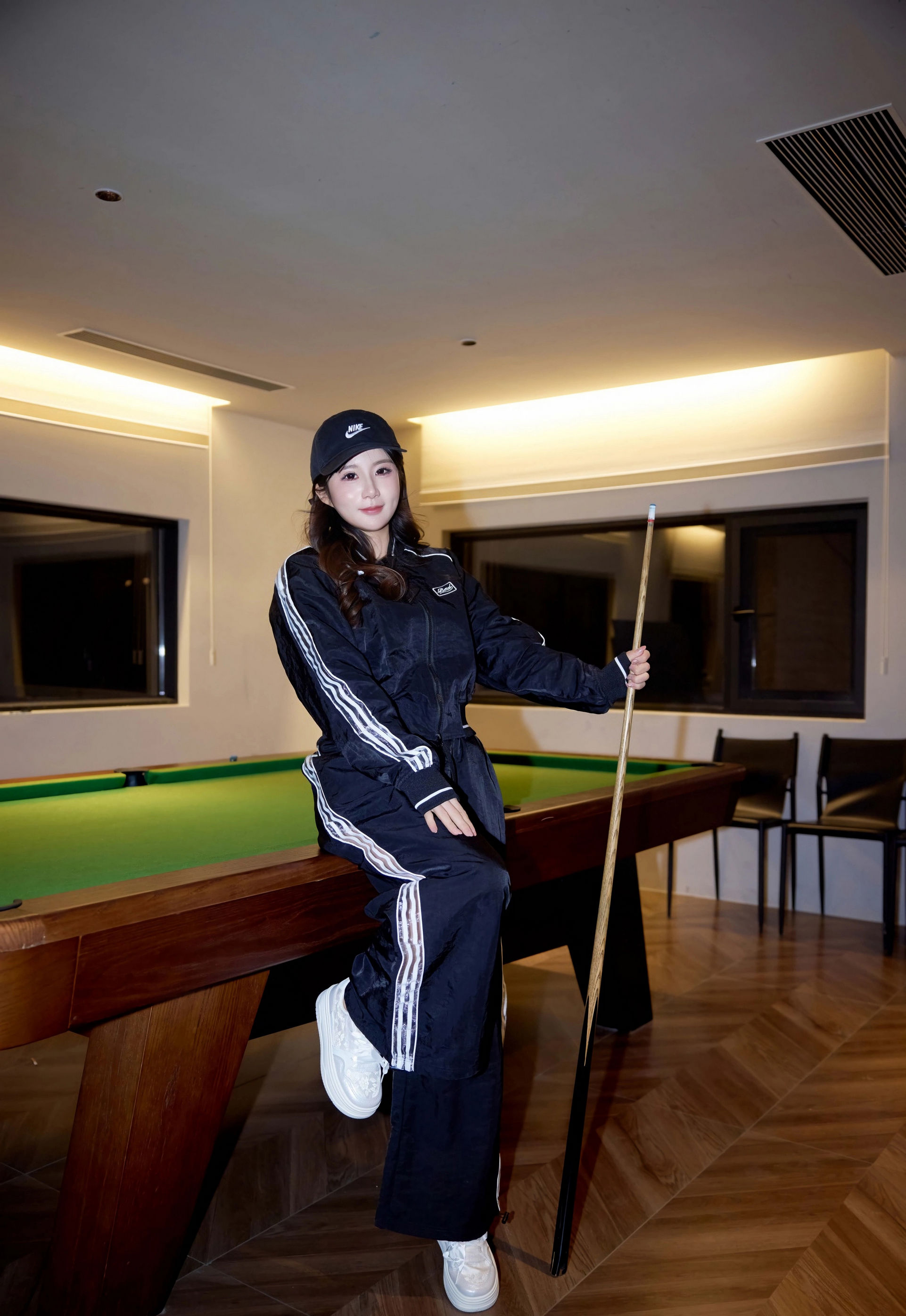 [XiuRen秀人网] No.11242 小肉肉咪 性感台球助教 江浙沪旅拍写真 [78张]插图1