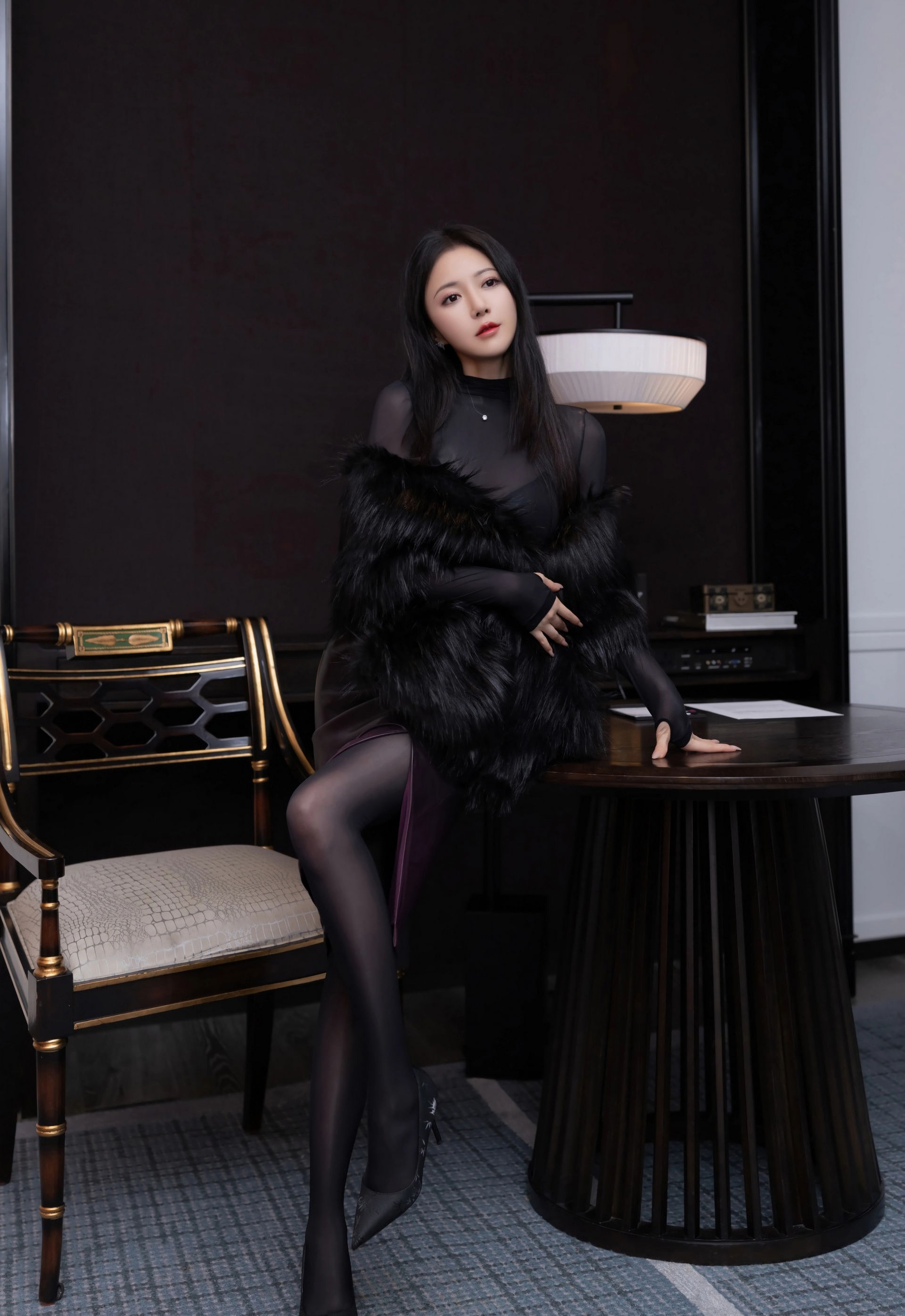 [XiuRen秀人网] No.11245 鱼子酱Fish 黑色内衣 黑色连体丝袜 性感写真 [79张]插图1