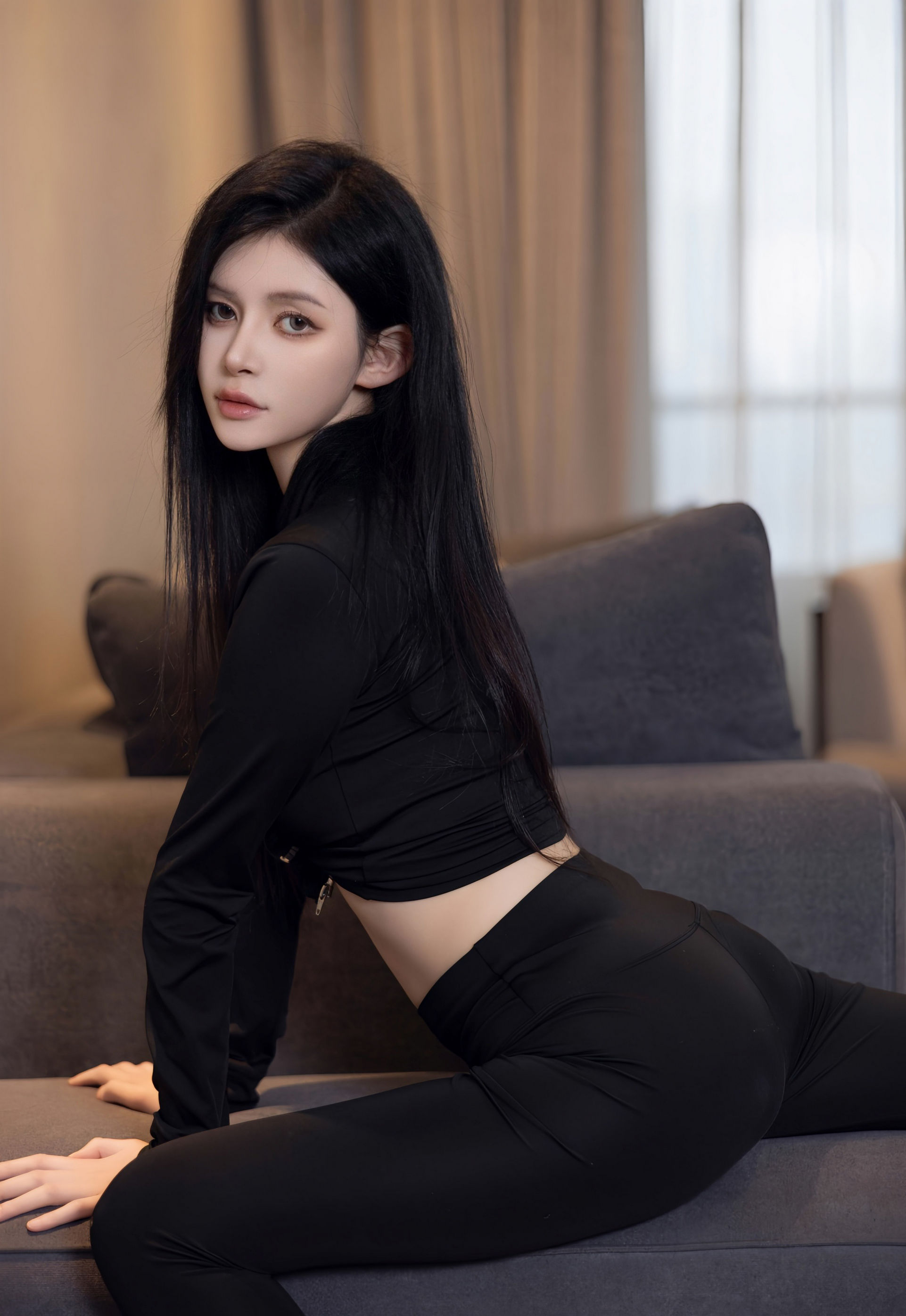 [XiuRen秀人网] No.11283 沈如斯 新人首套写真 性感黑色内衣 [85张]插图1