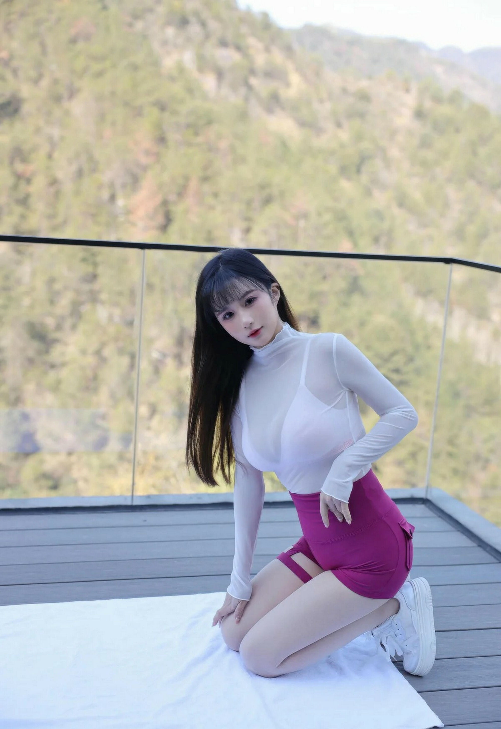 [XiuRen秀人网] No.11305 小肉肉咪 性感轻透白色上衣 江浙沪旅拍写真 [76张]插图1