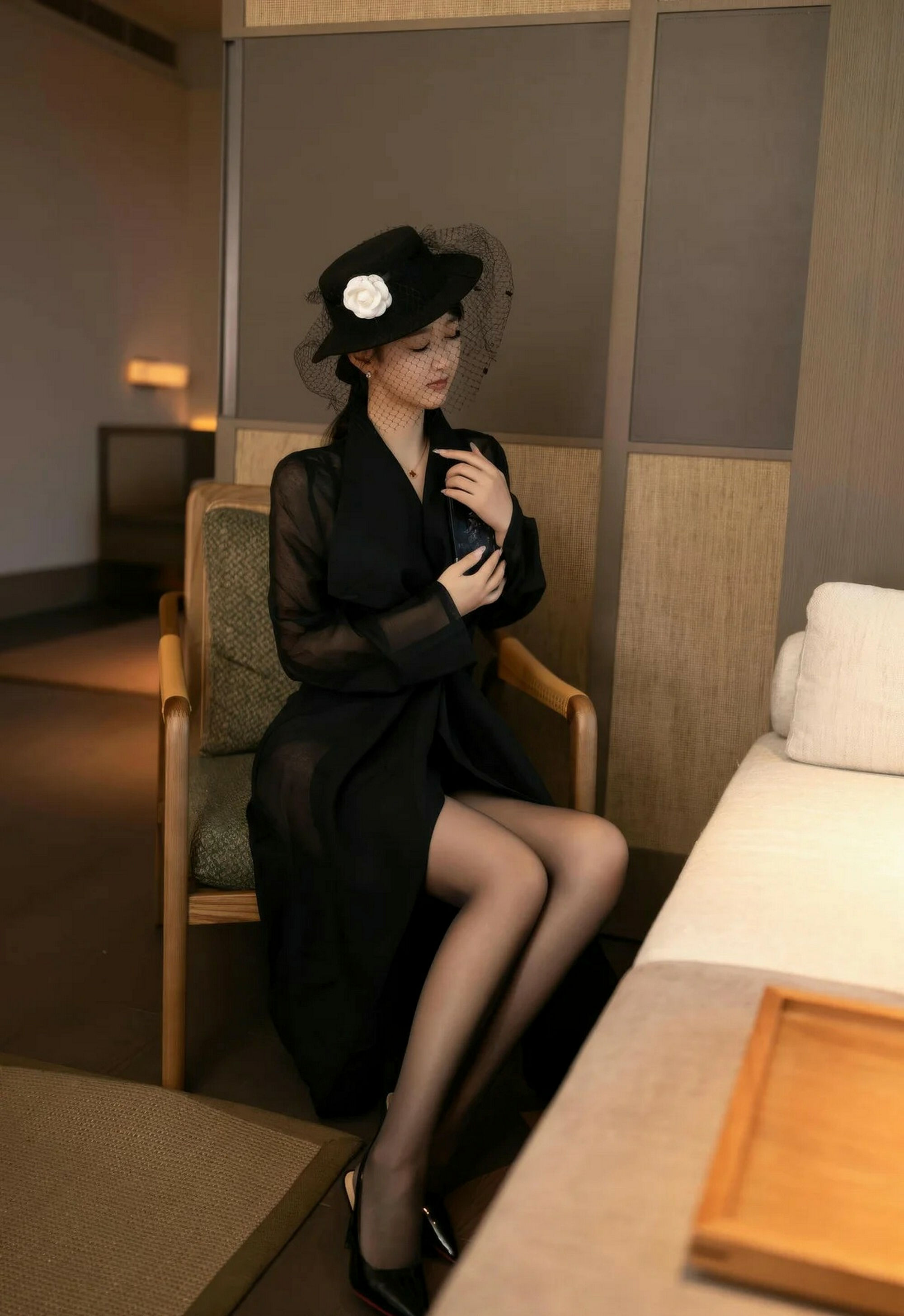 [XiuRen秀人网] No.11309 唐安琪 性感黑色内衣 珠海旅拍写真 [74张]插图