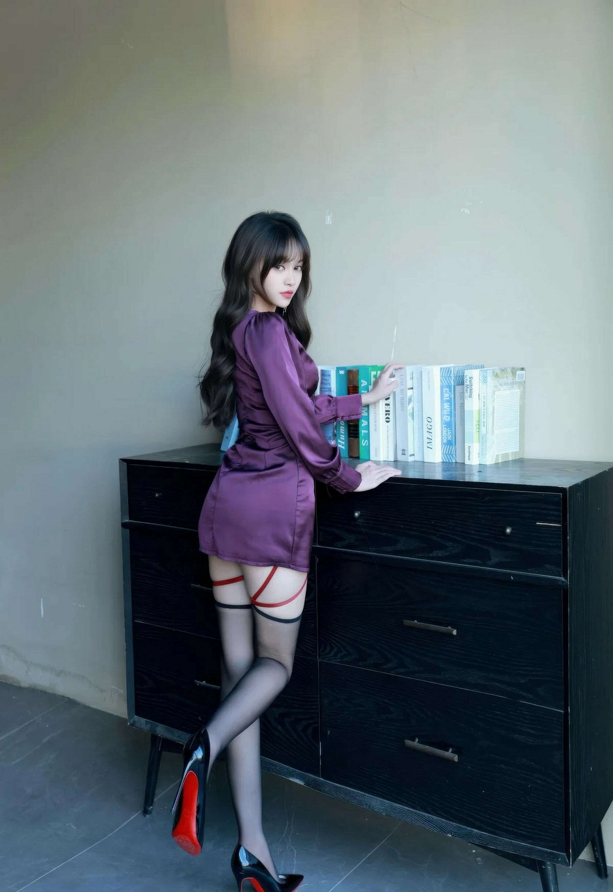 [XiuRen秀人网] No.11310 糯咪 红色内衣 性感写真 [70张]插图1