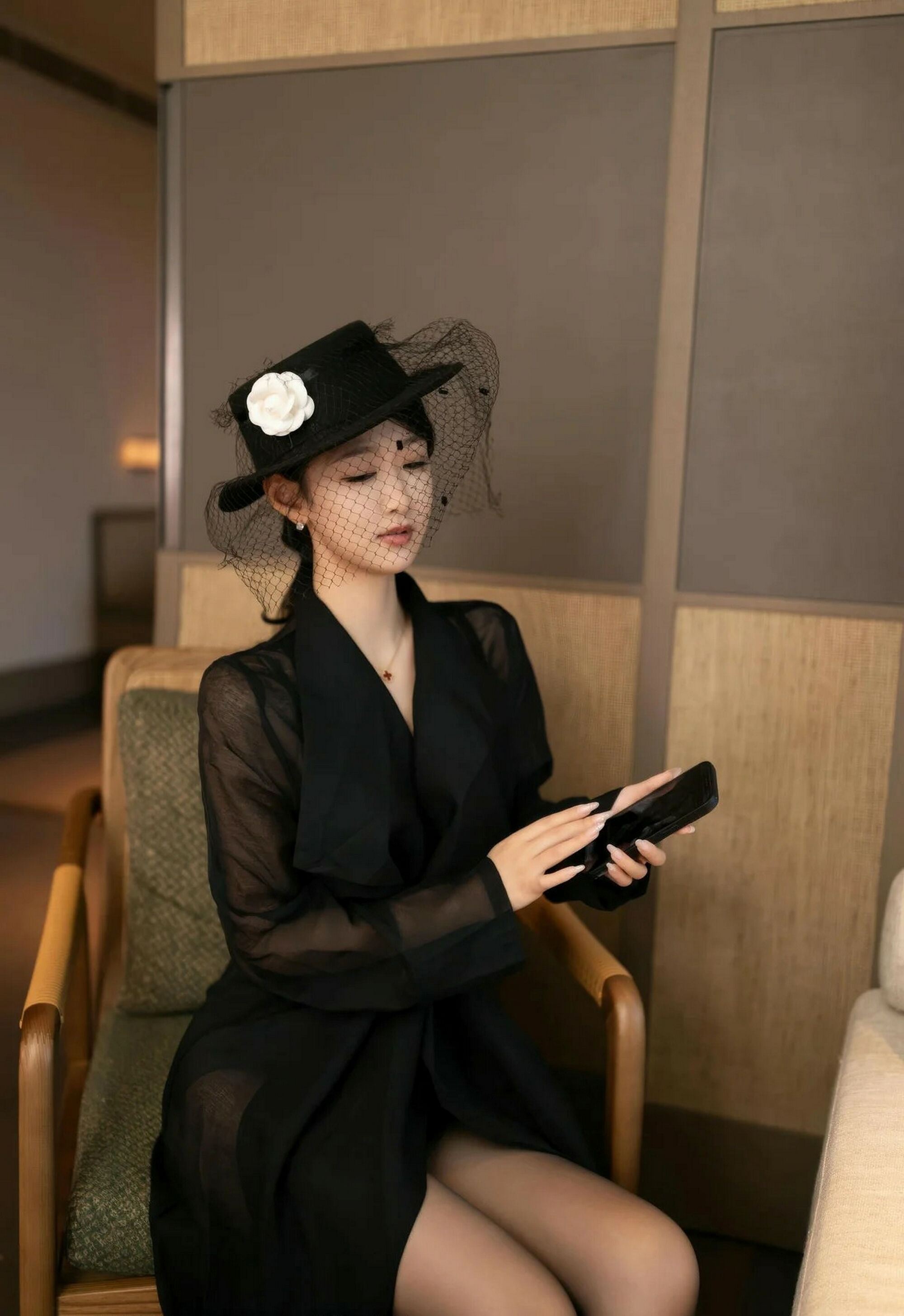 [XiuRen秀人网] No.11309 唐安琪 性感黑色内衣 珠海旅拍写真 [74张]插图1