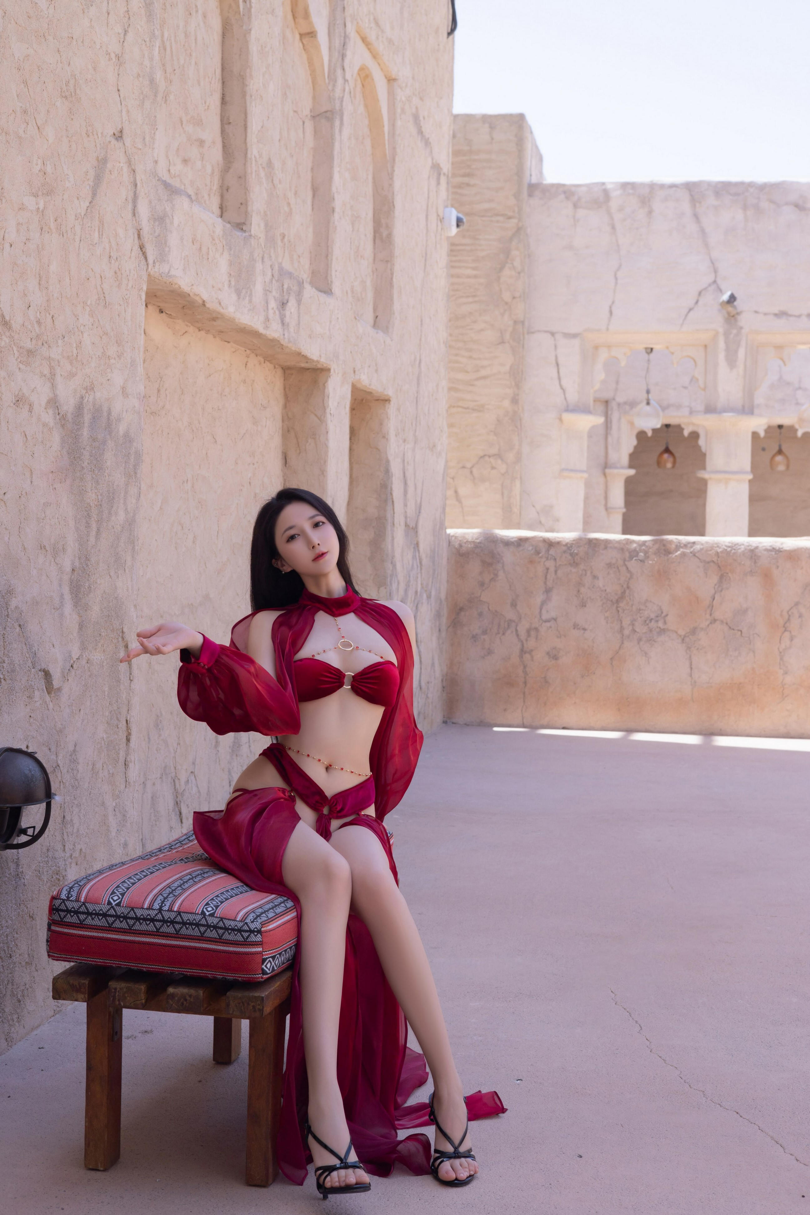 秀人网鱼子酱Fish 魅惑私拍写真 惊红之舞插图 秀人网鱼子酱Fish 魅惑私拍写真 惊红之舞